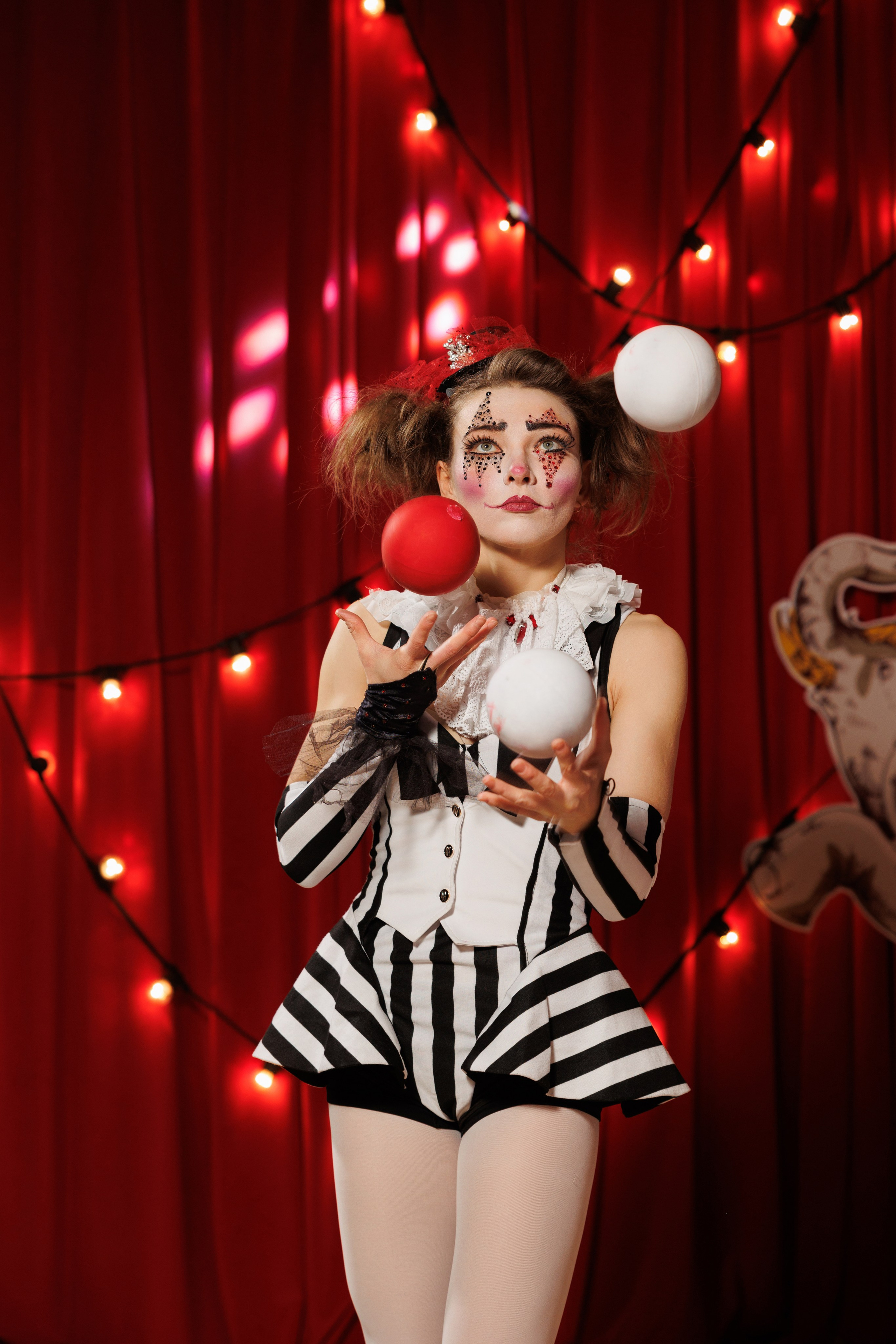 Корпоратив в стиле «Цирк». Репортажный фотограф Ольга Кочетова в Москве