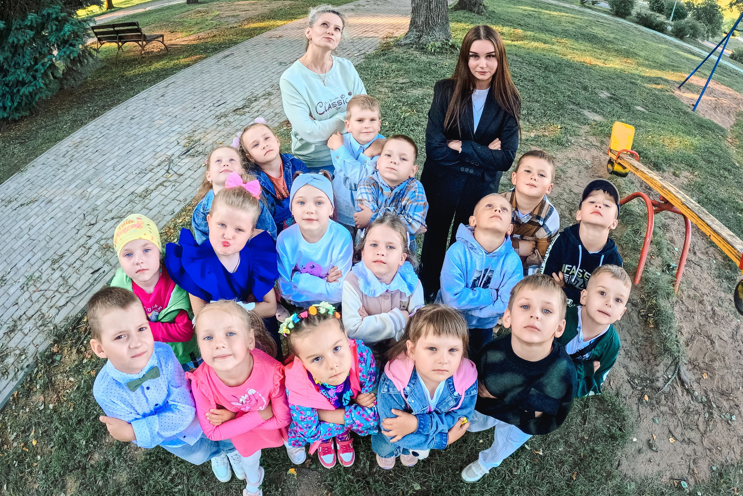 Уличная съёмка садик. Фото на документы Лепель, печать на холсте Лепель, печать фото Лепель