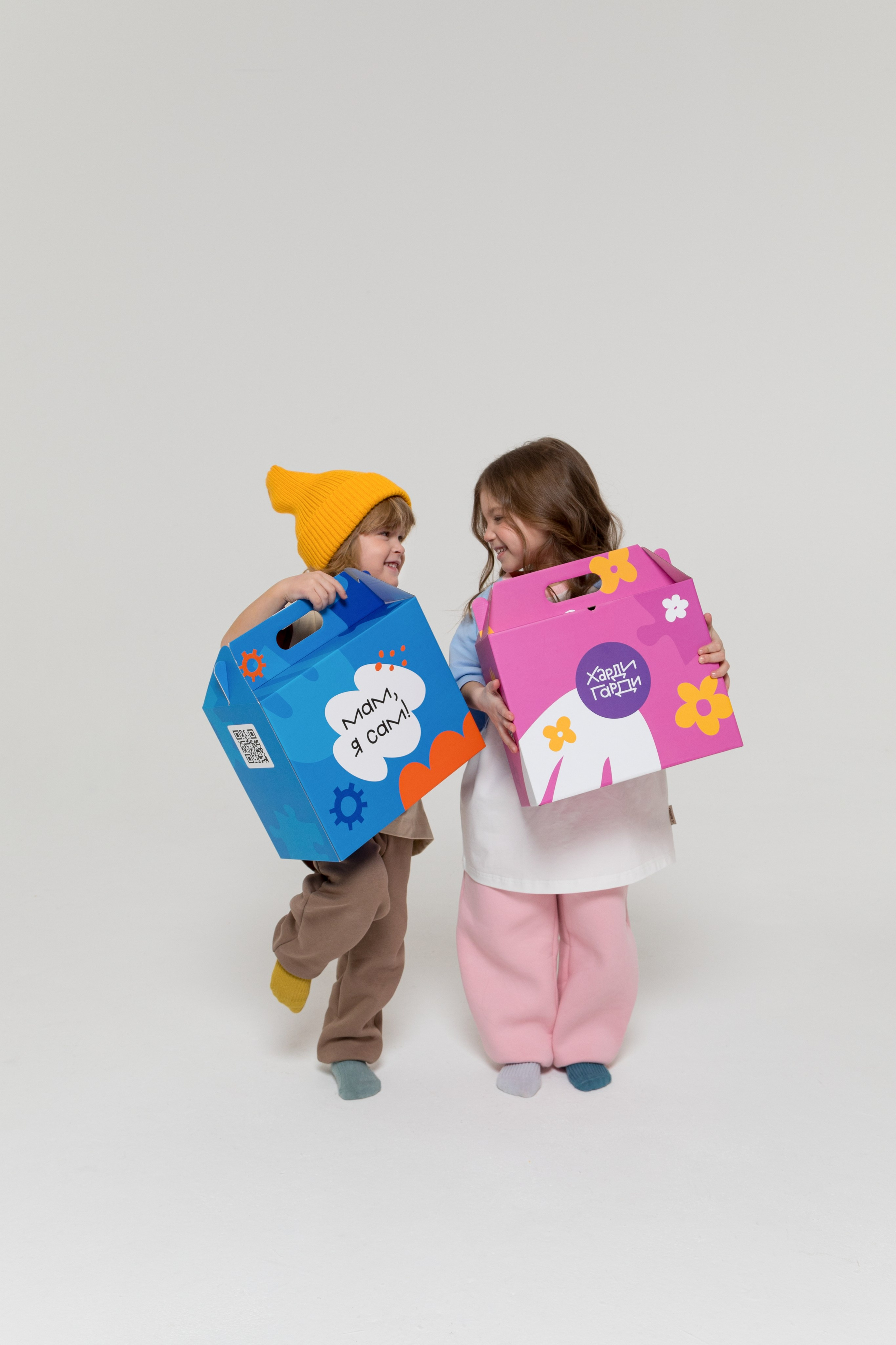 Имиджевая и каталожная съёмка для бренда детских пазлов. Детский и контент фотограф Надя Волкова Санкт-Петербург