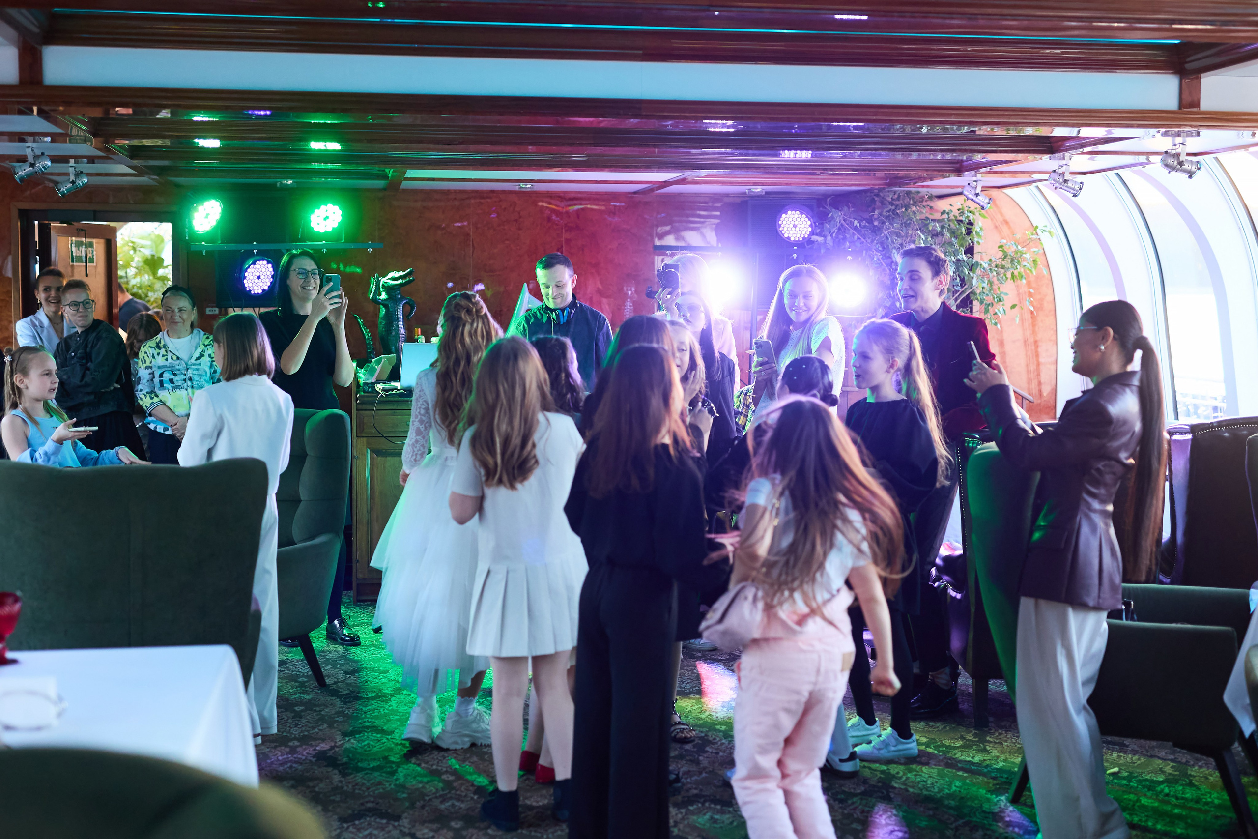 Выпускной 4 класс. Фотограф Иван Недорез