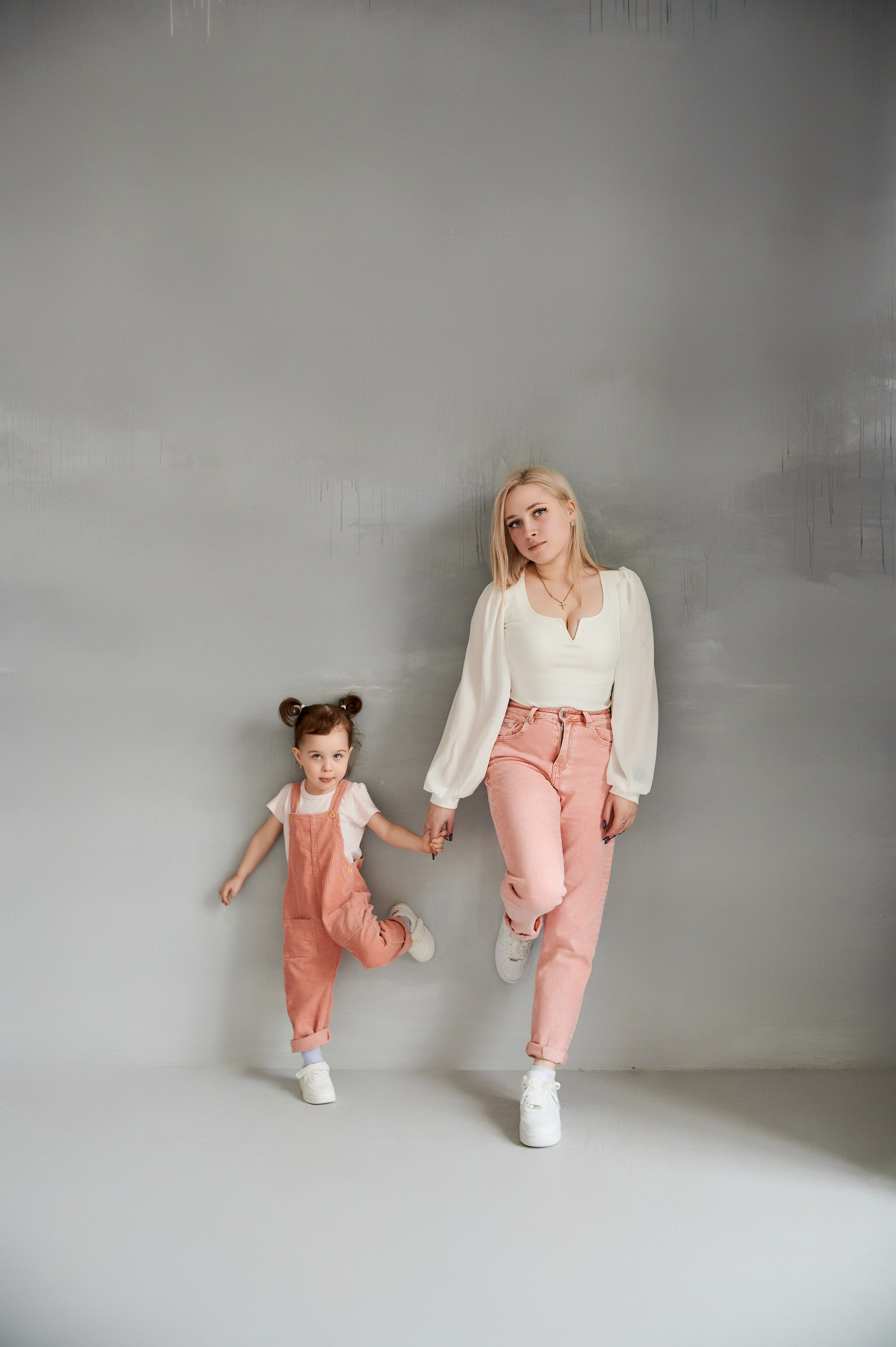 В студии. Семейный и детский фотограф в г. Ногинске Ангелина Хасанова