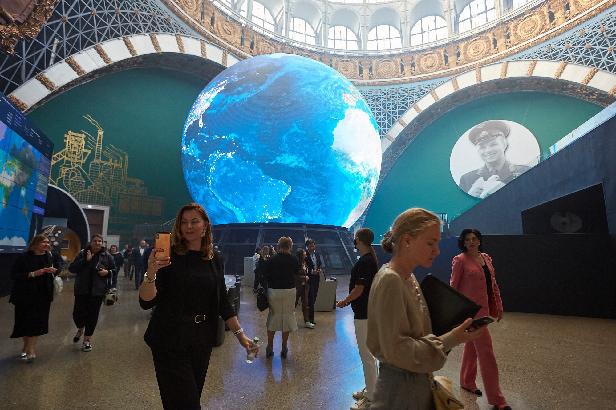 Корпоративная фотосъемка профессиональный фотограф на деловое мероприятие и конференцию