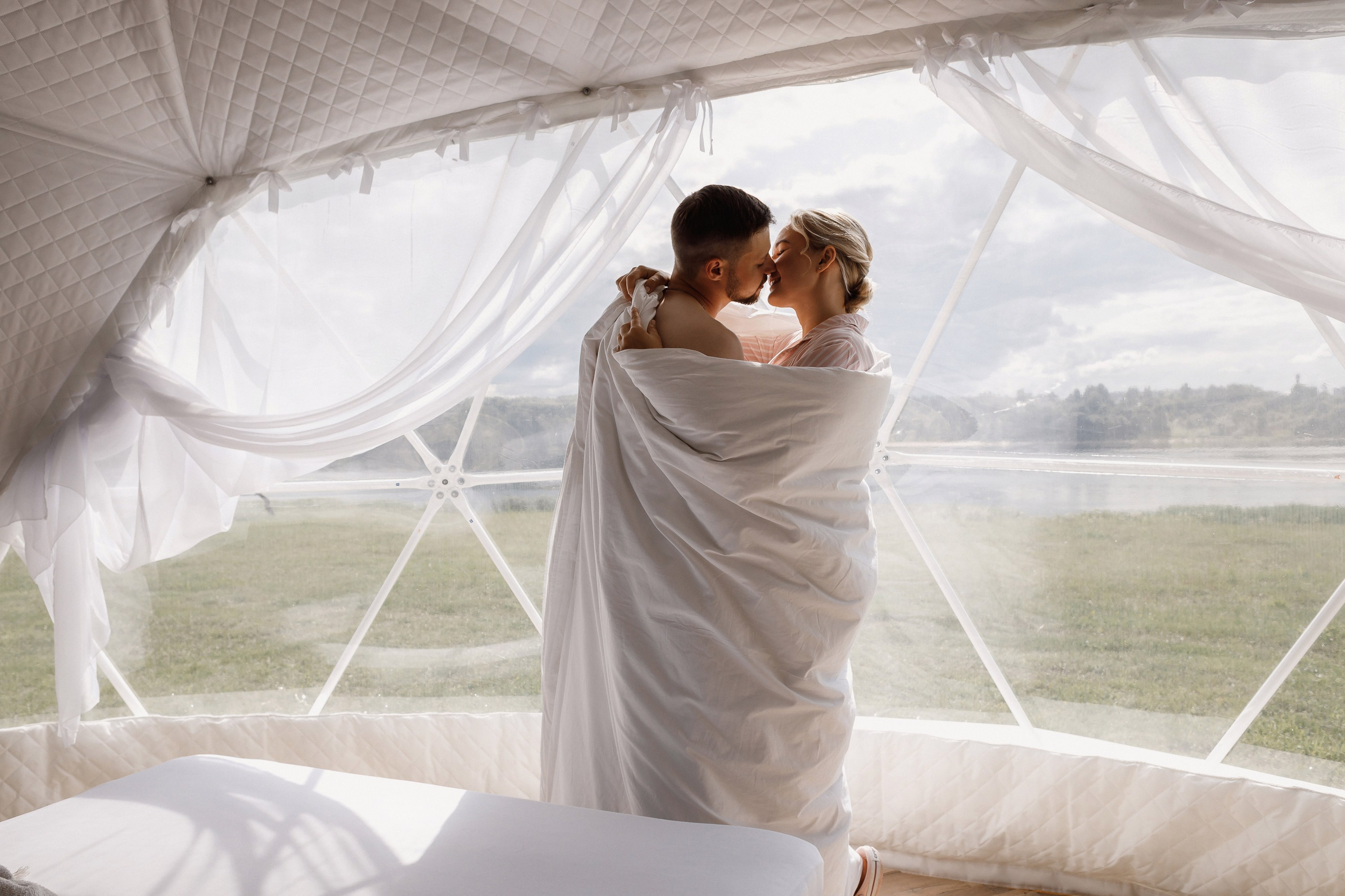 Lock lips. Свадебный фотограф Дмитрий Воробьев Ярославль