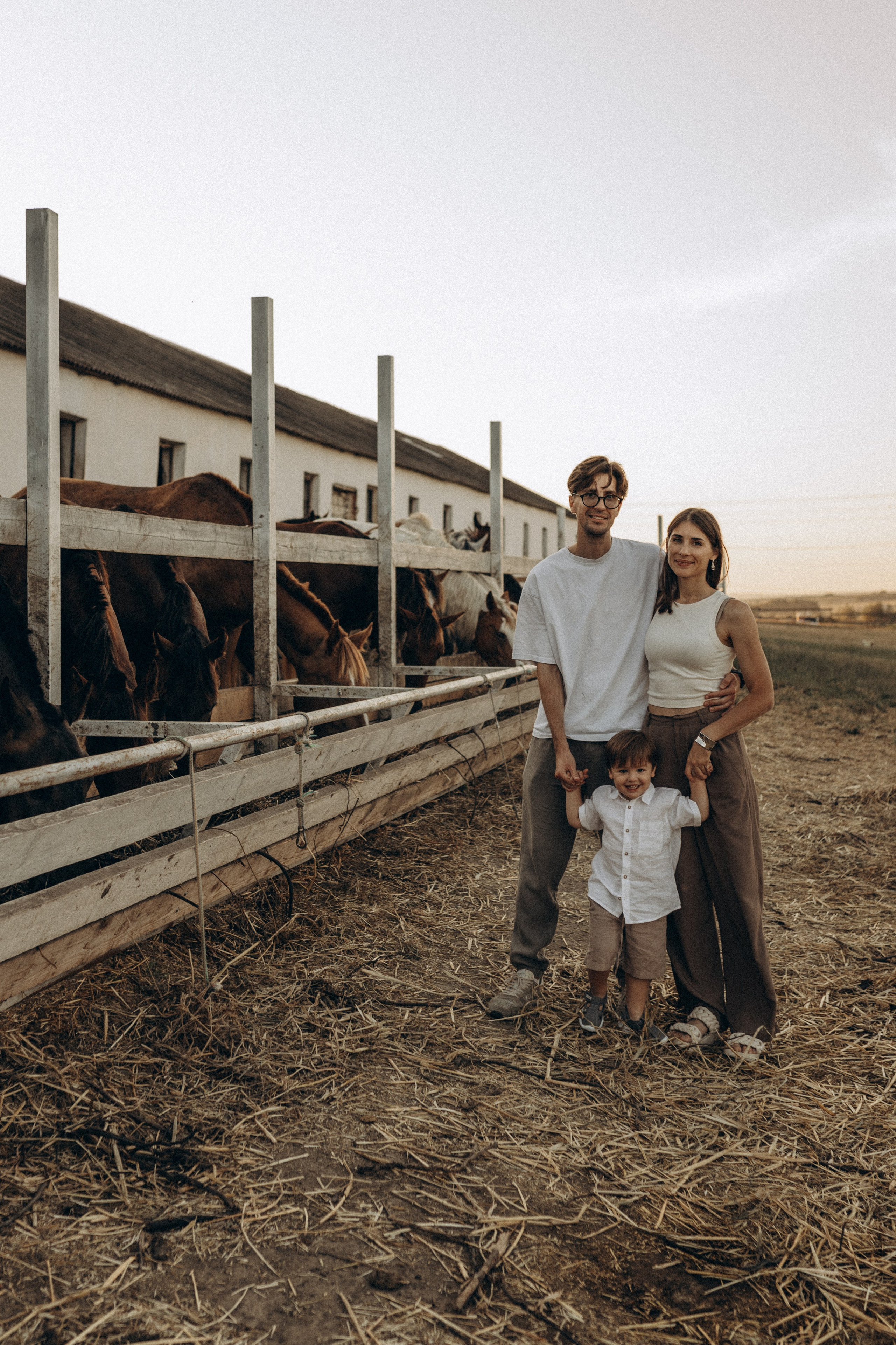 Миша Таня и Лев на ферме. Семейный фотограф в Новороссийске и Анапе Александра Яковлева