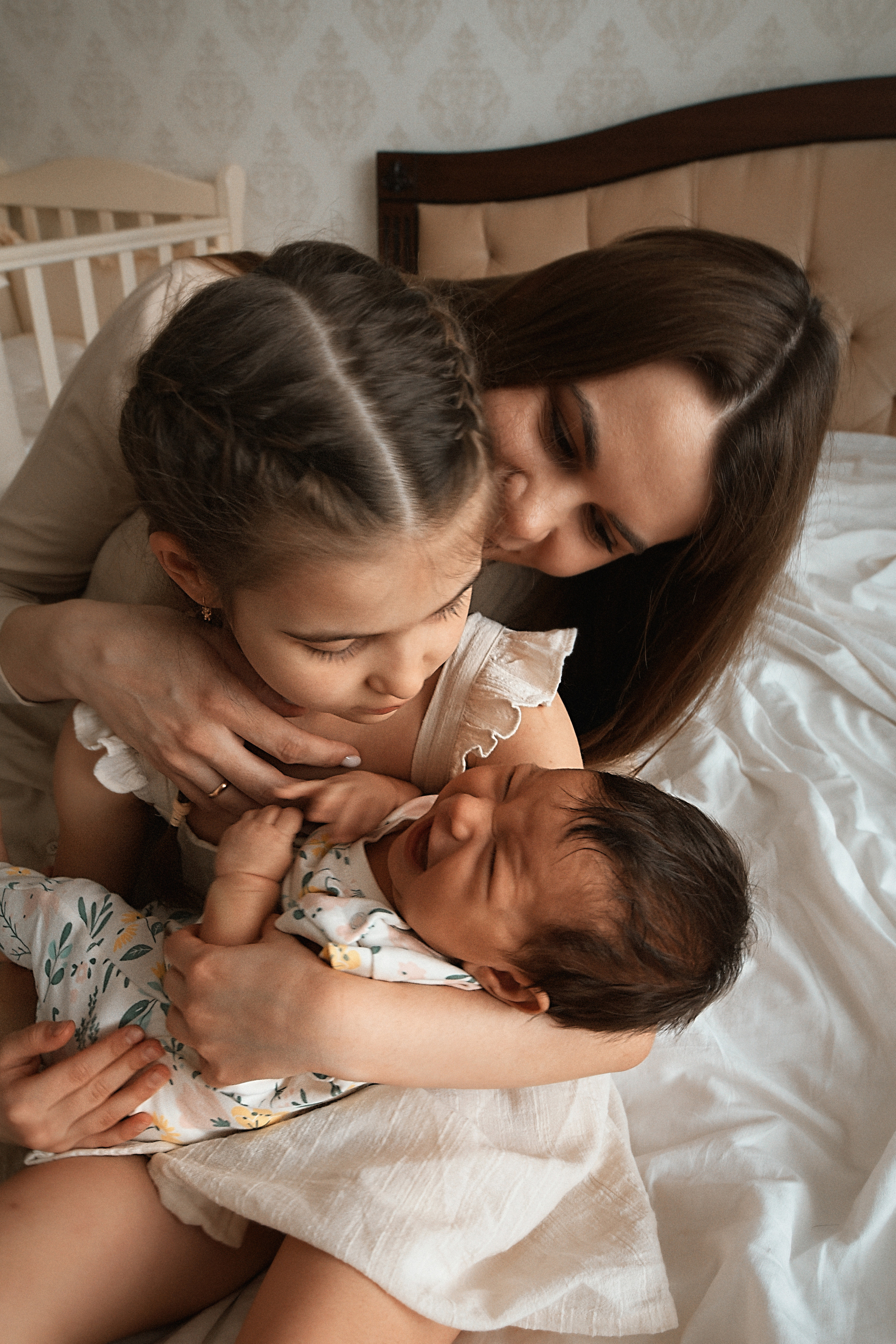 Уютные съемки для малышей у Вас дома. Семейный, детский фотограф, домашняясъемка в г. Оренбурге