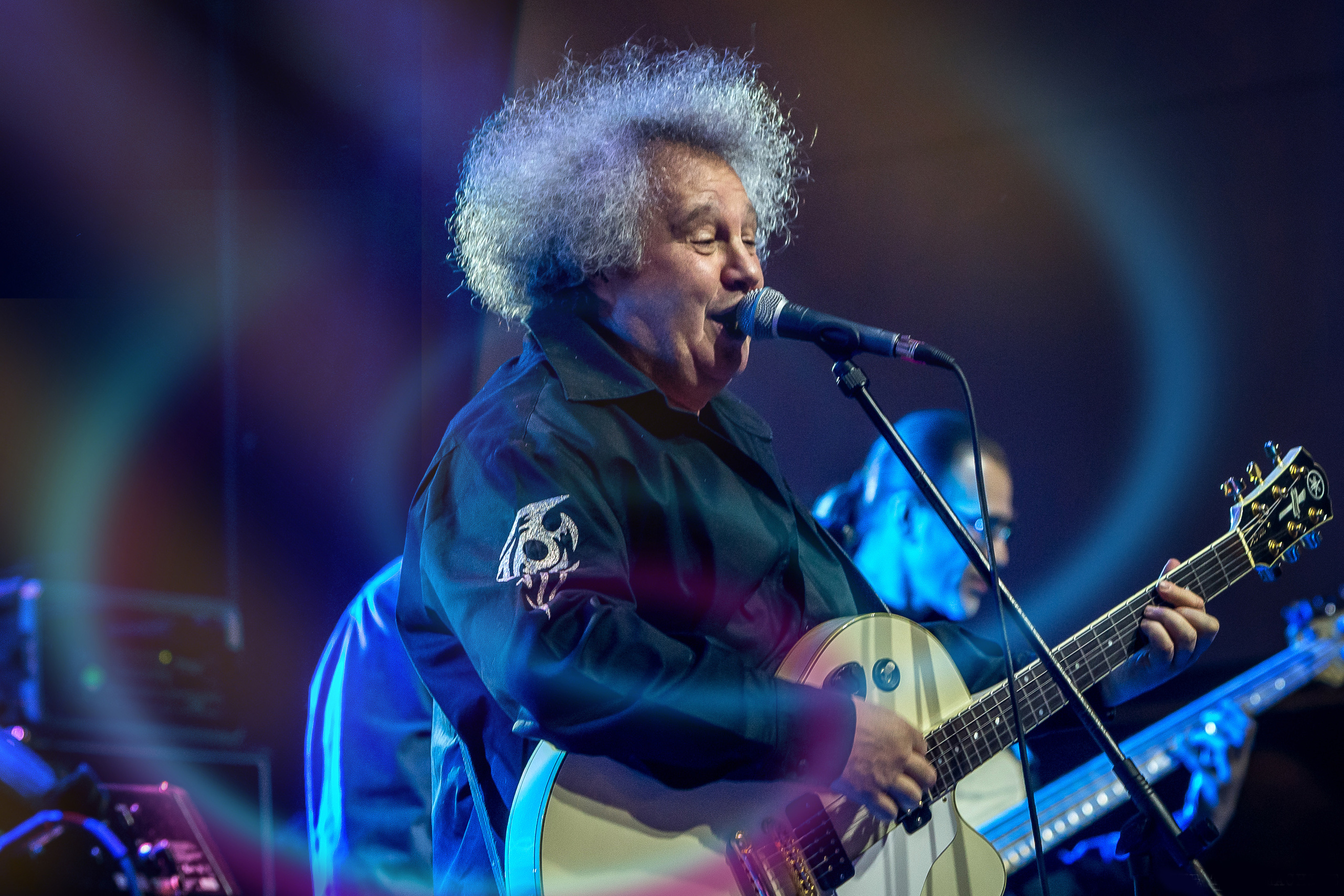 КОНЦЕРТ. Фотограф для маркетплейсов Михаил Бове