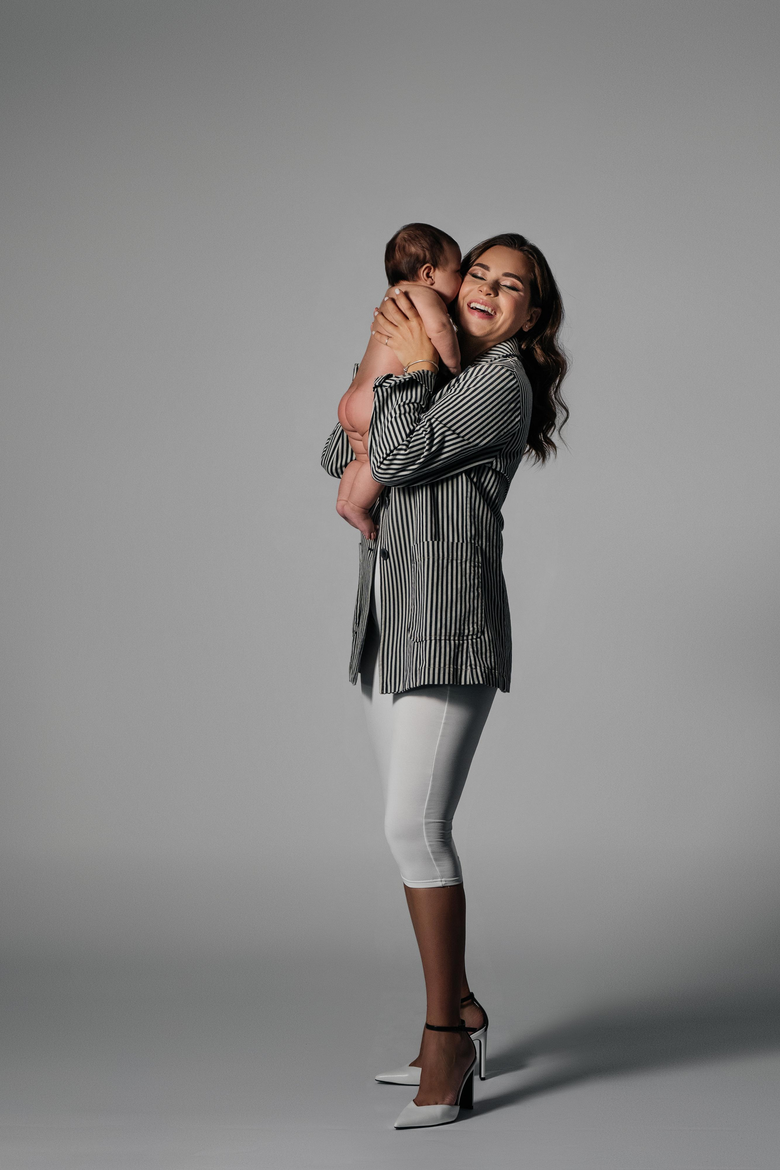 Семейная фотосессия с малышом в Новороссийске. Лана Абрамян-Фотограф новорожденных и беременных в Новороссийске Анапе