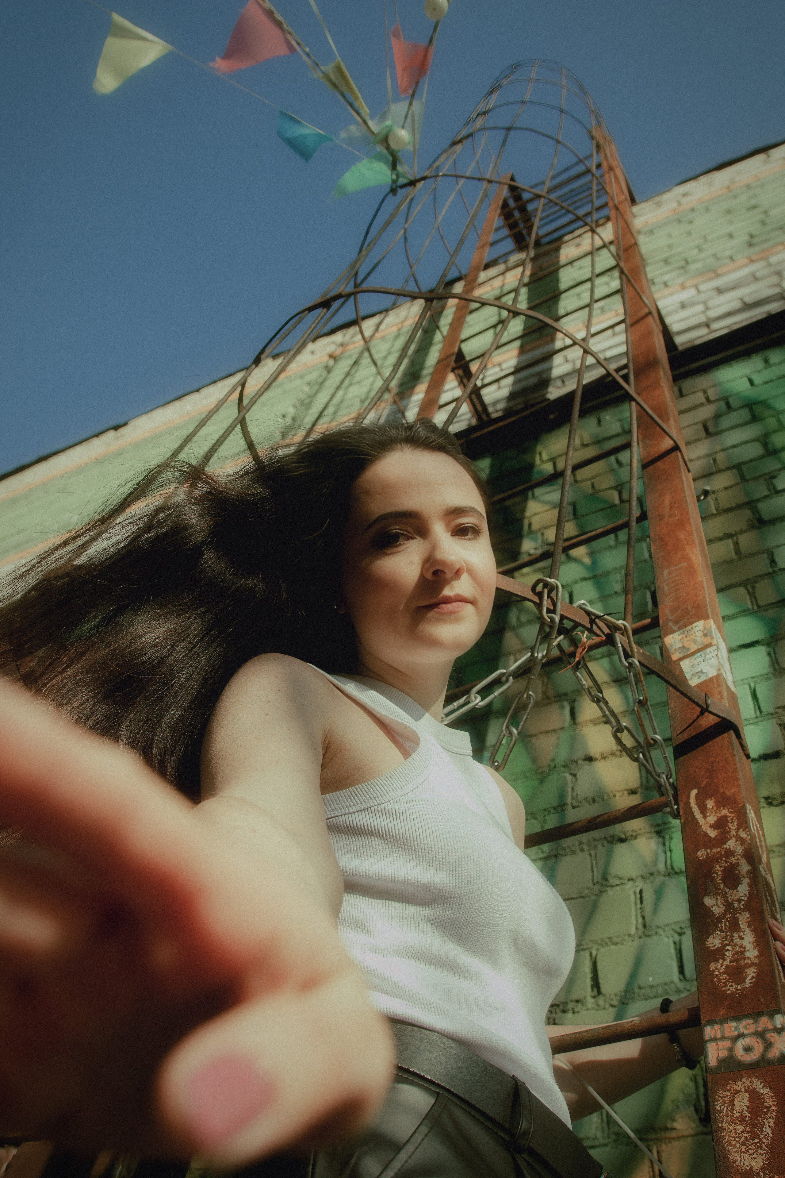 Солнечный Апрель