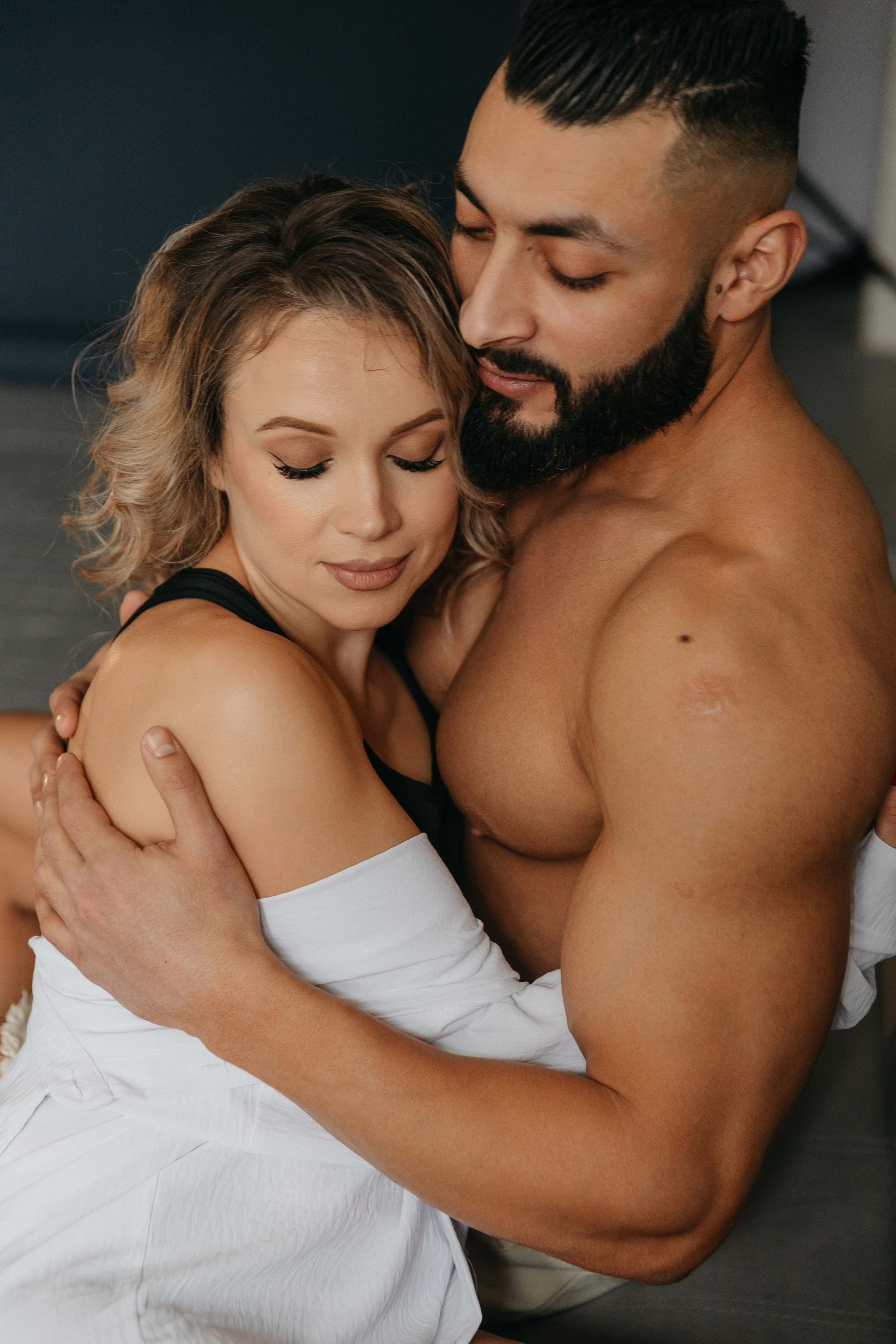 Оля и Уссама. Студия «Наше место». Дмитров. Фотограф в Твери Лагодная Яна