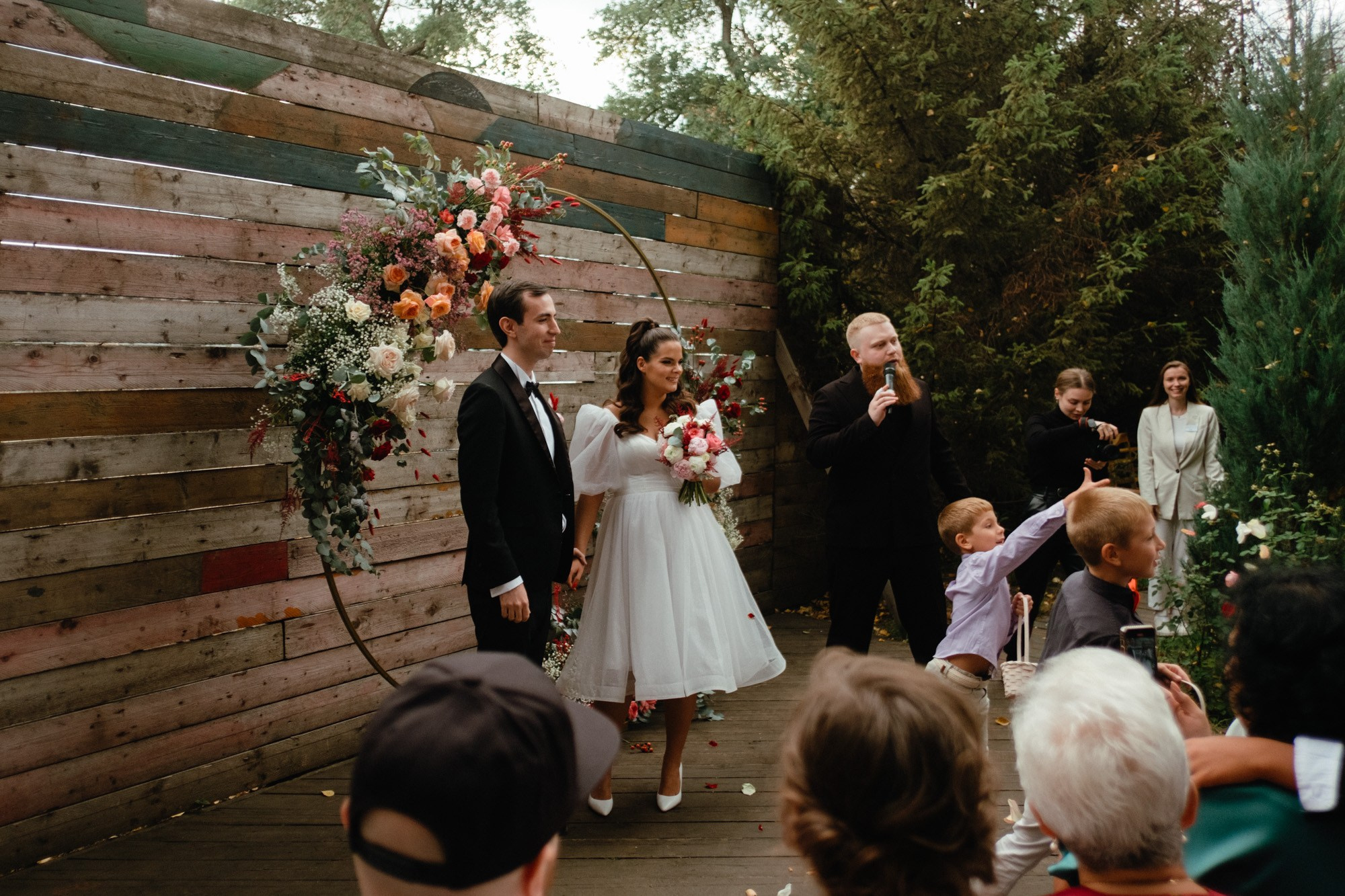 Позовем всех?. Свадебный фотограф Александра Тюлякова