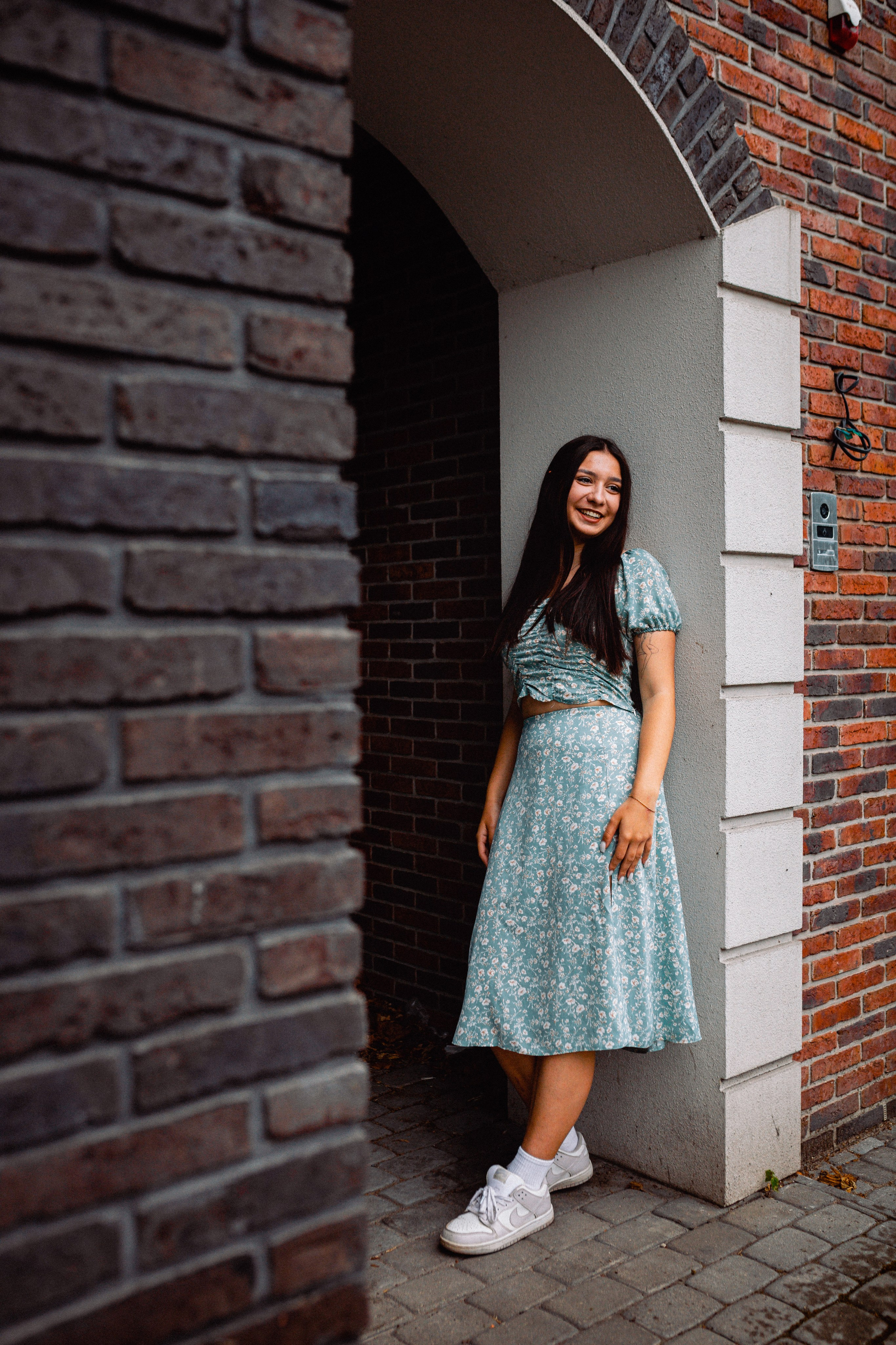 Соня в районе Амалиенау. Фотограф Куянова Алина, семейные и свадебные фотосессии в Калининграде