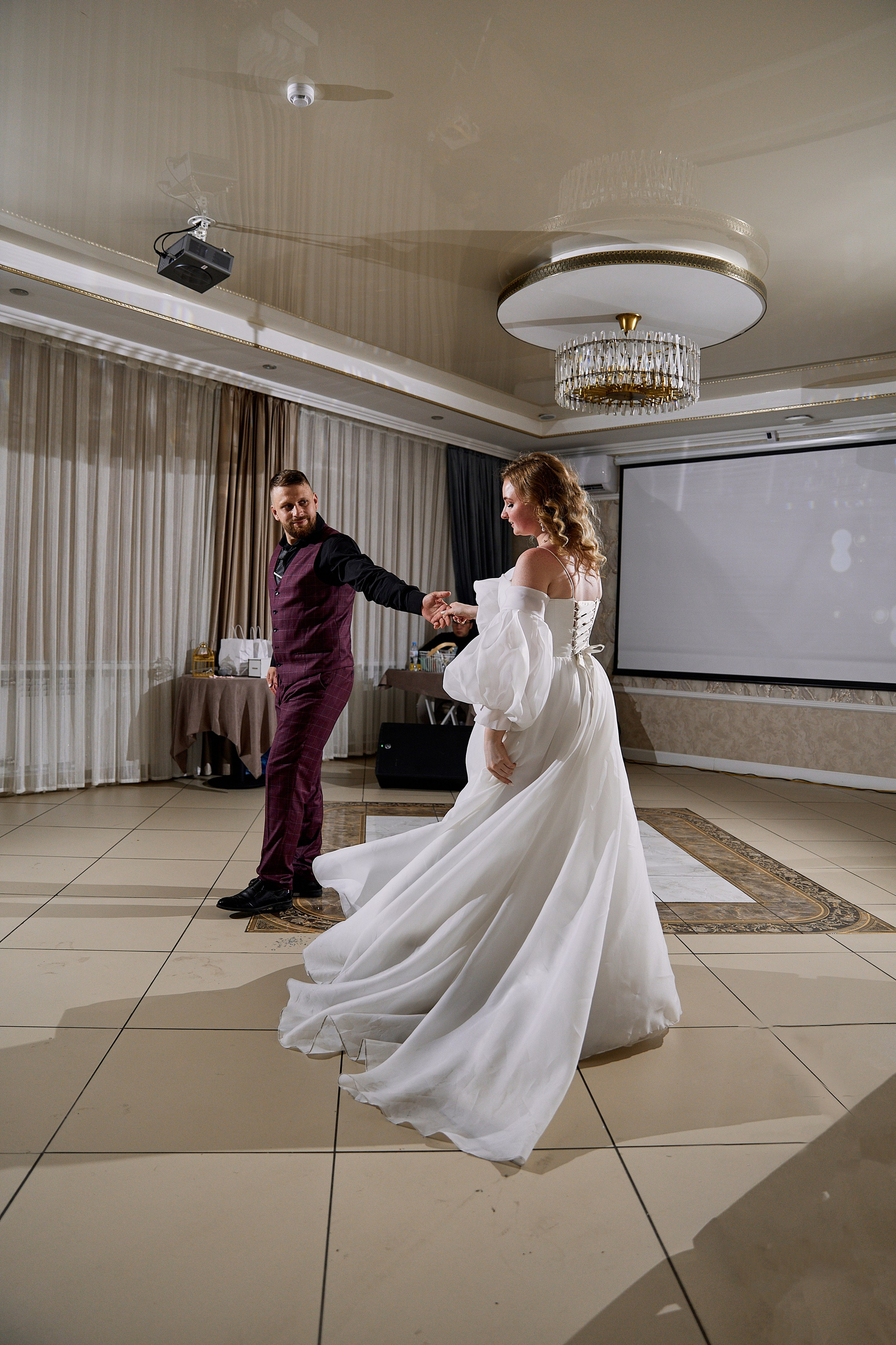 Сергей и Дарья свадьба в г. Березовский. Свадебный, контент фотограф в Кемерово Любовь Гальцова