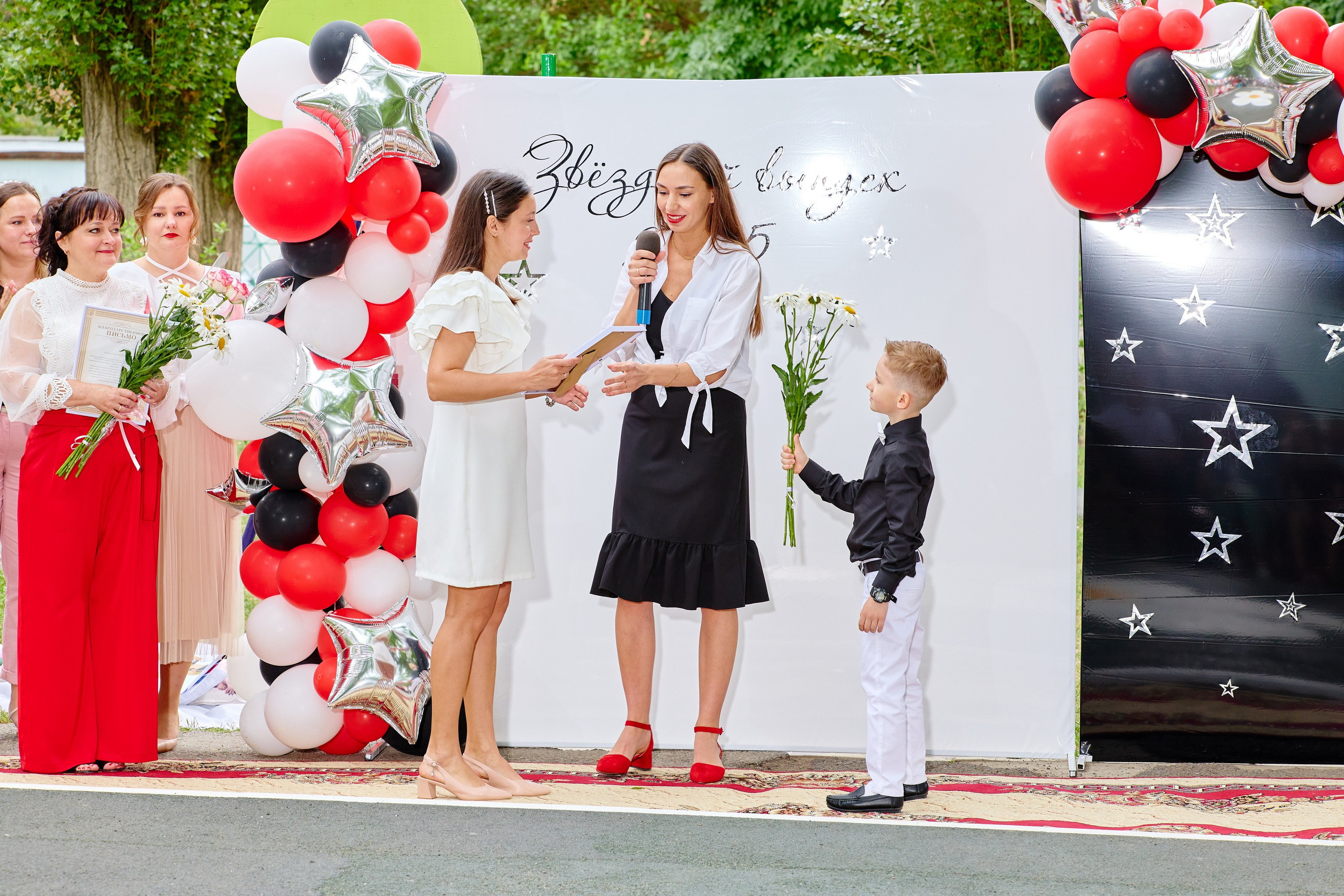 Выпускной 45 сад. Фотограф Выпускные альбомы Таганрог Сергей Коробченко