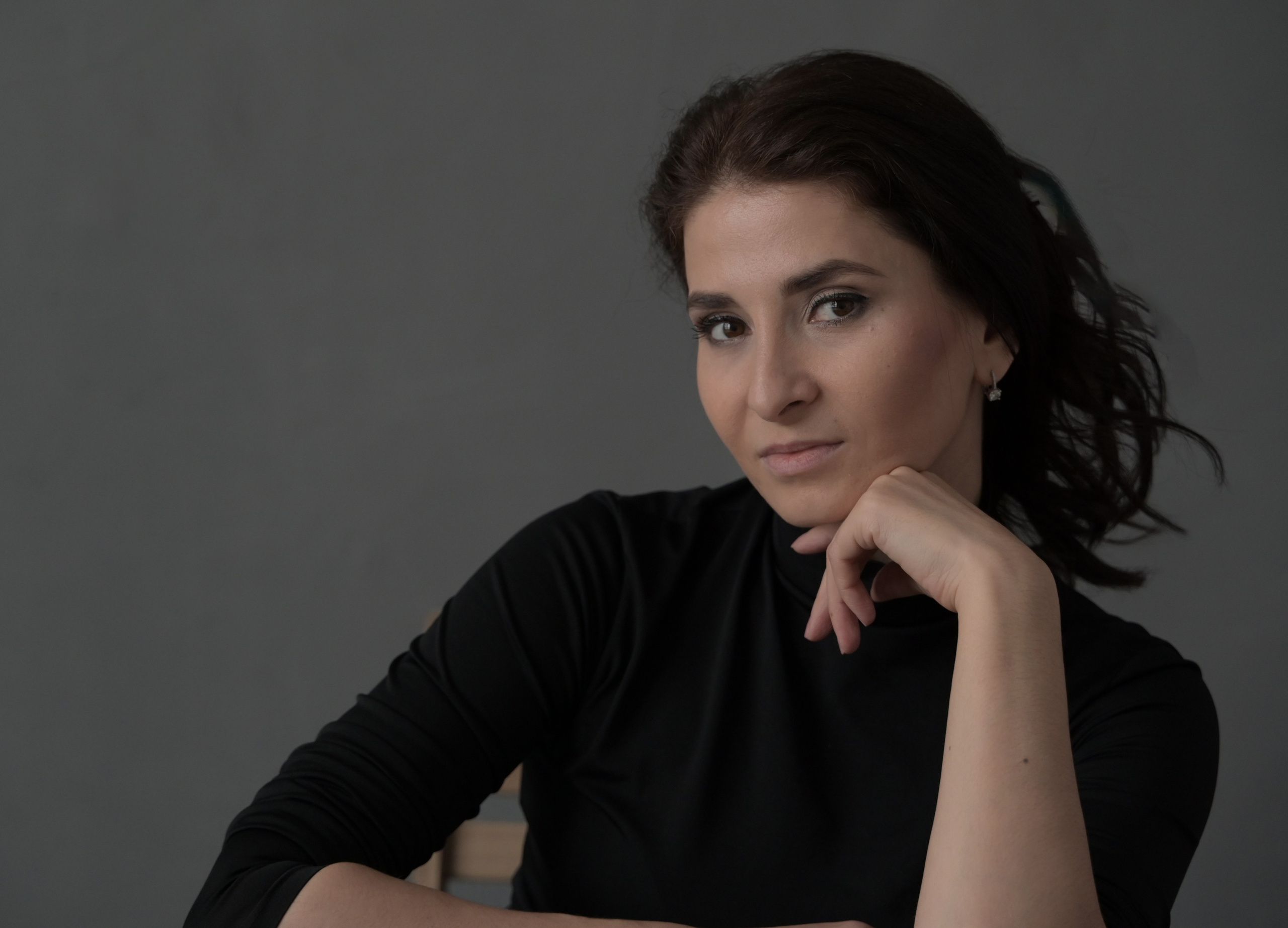 Женская фотосессия в студии для Аревик. Портретный фотограф в Москве Казьмина Олеся