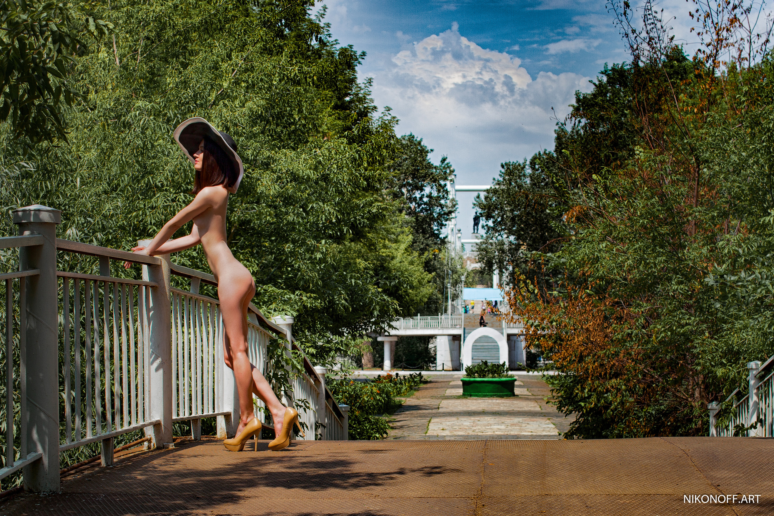 Nude in the City. Аrt Nude Photographer Evgeny Nikonoff