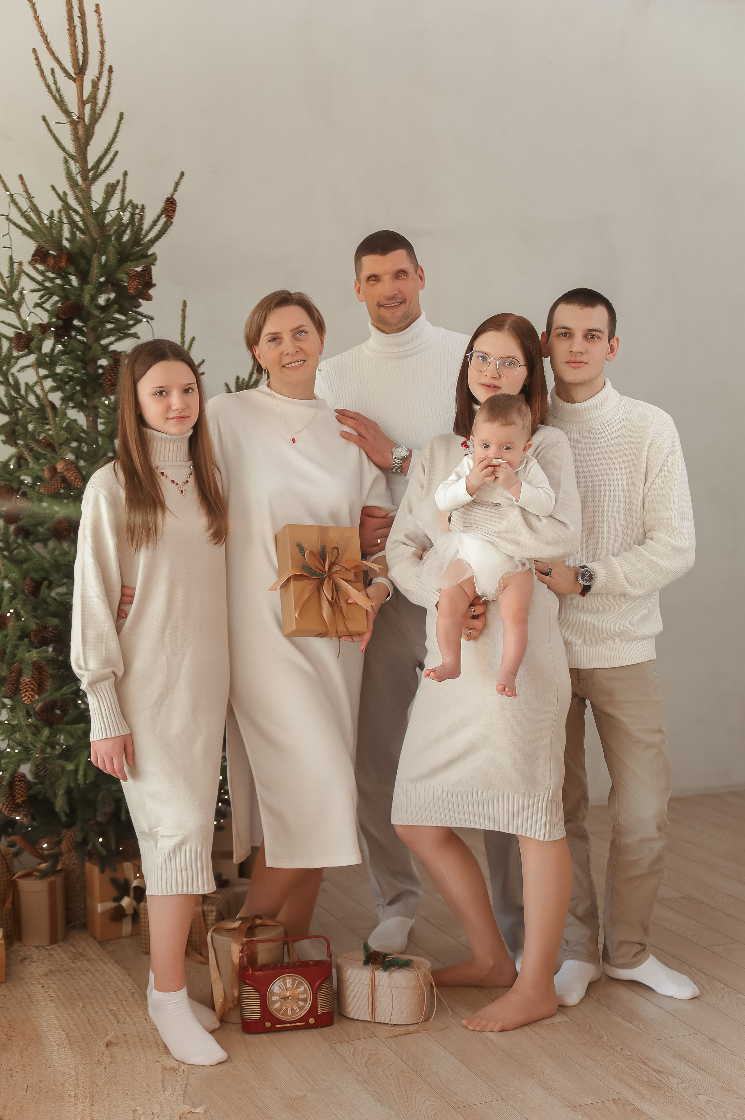 Семья Гарновых. Детский и Семейный фотограф в Санкт-Петербурге. Детская Фотостудия «FAMILY STORY»