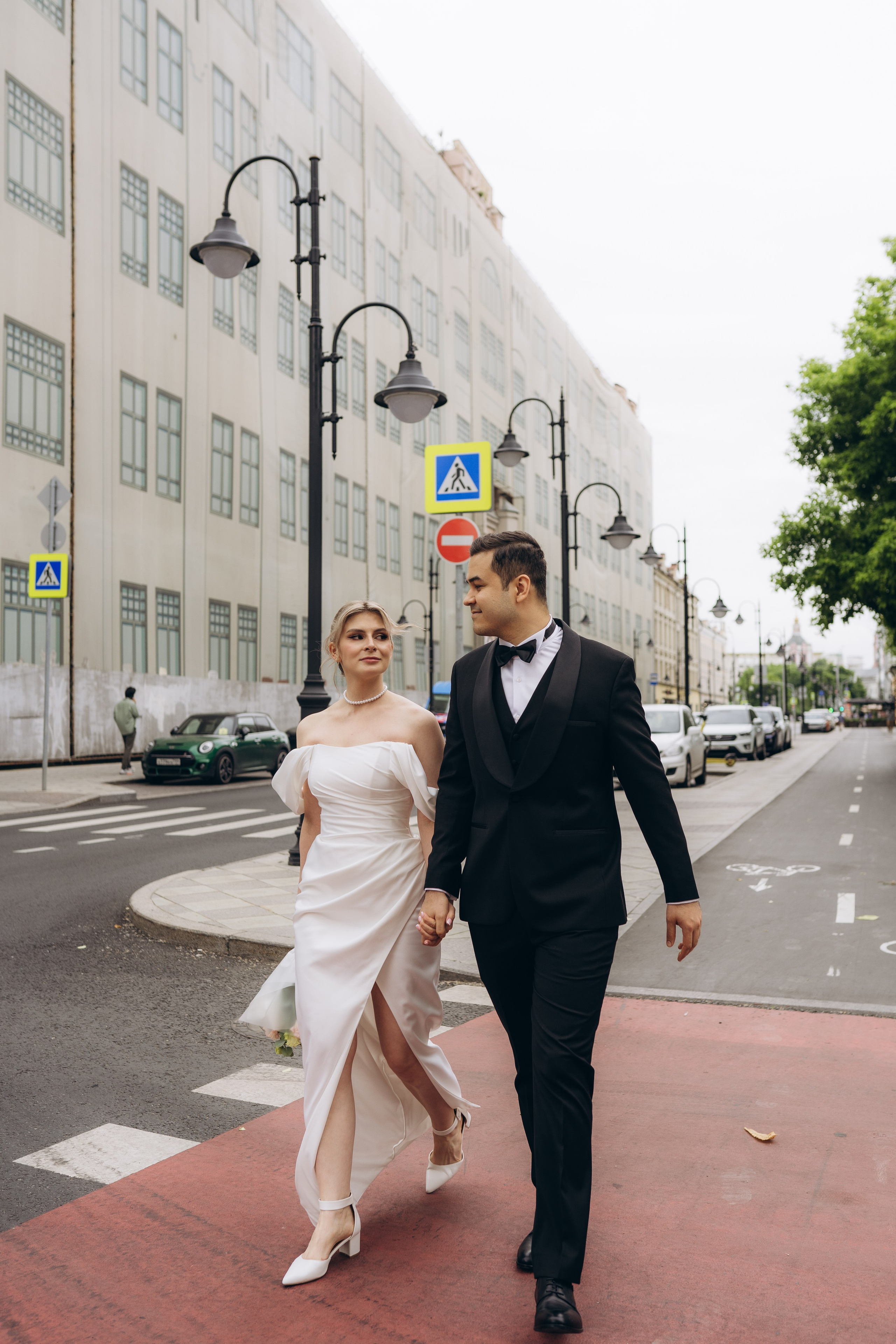 Свадебная фотопрогулка в Москве по центру. Свадебный фотограф в Москве Анна Полушина