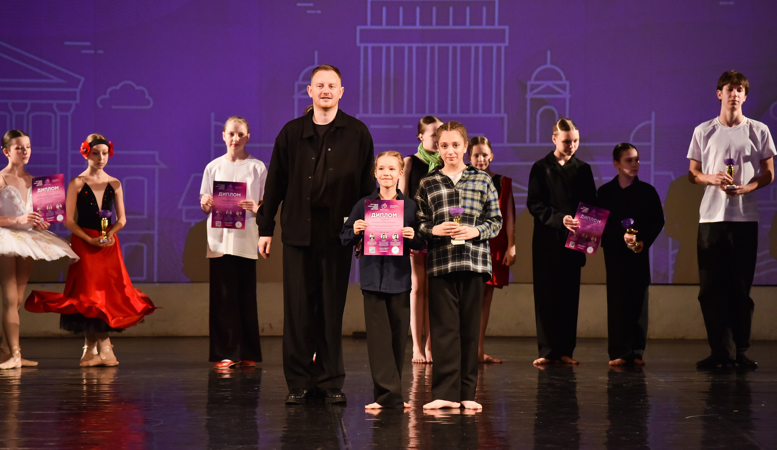 01.12.2024 Фестиваль хореографического искусства «АРТ-КОМПАС. СЕВЕРО-ЗАПАД» г. Спб. Медиастудия Фото Концепт