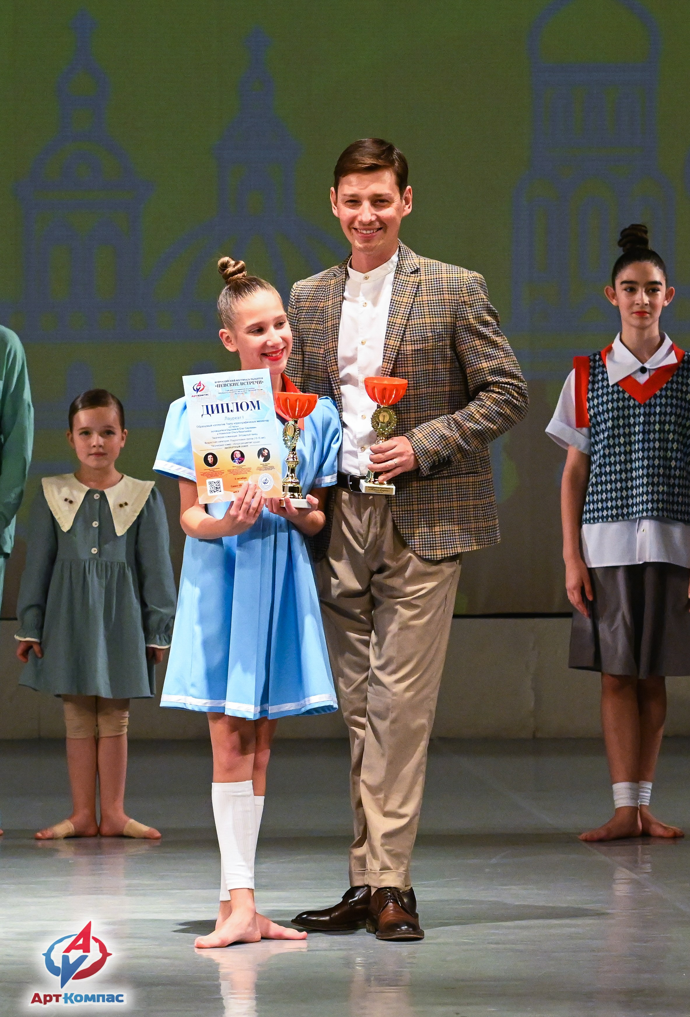 05.10.2025 Всероссийский фестиваль талантов «НЕВСКИЕ ВСТРЕЧИ» г. Санкт-Петербург. Медиастудия Фото Концепт