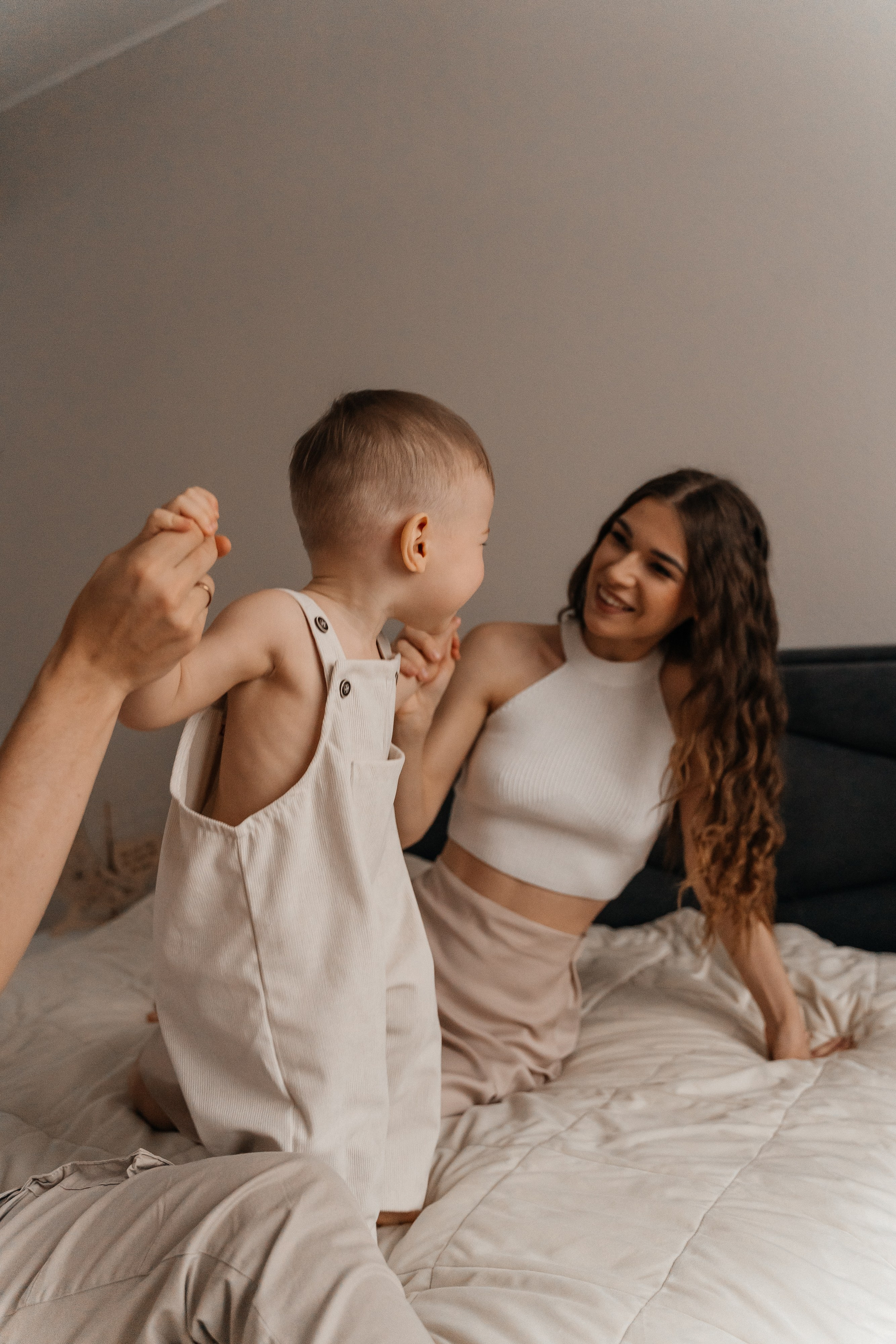 Вадим, Юля и Мирон. Волик Мария