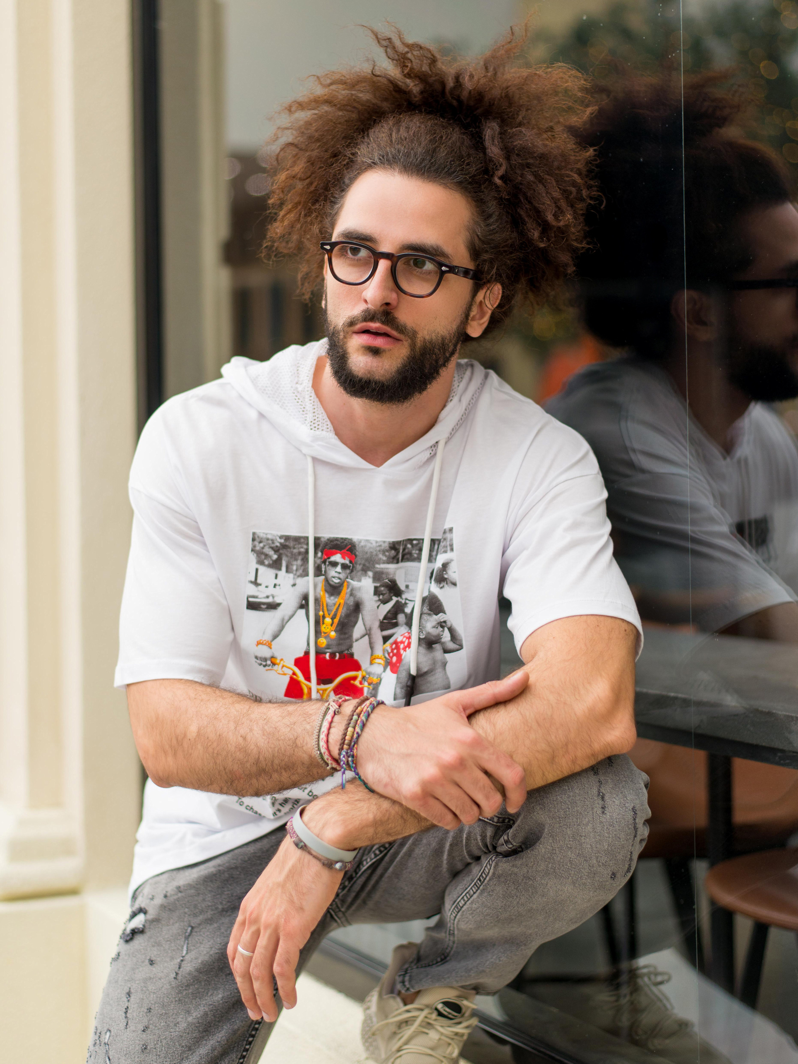 Модельная съемка в интерьере для маркетплейсов. ТМ Продакшн — Съемка для маркетплейсов в Москве