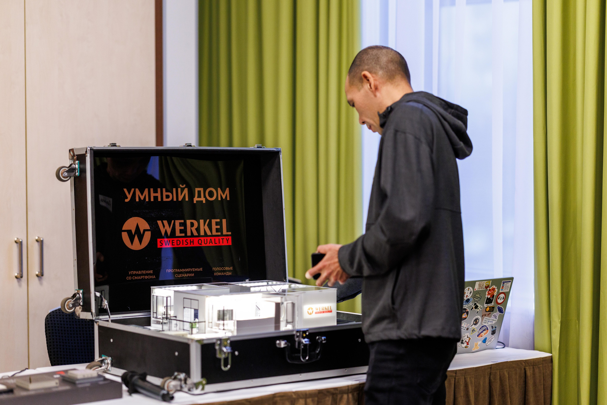 Петрович & Werkel. Профессиональный репортажный фотограф