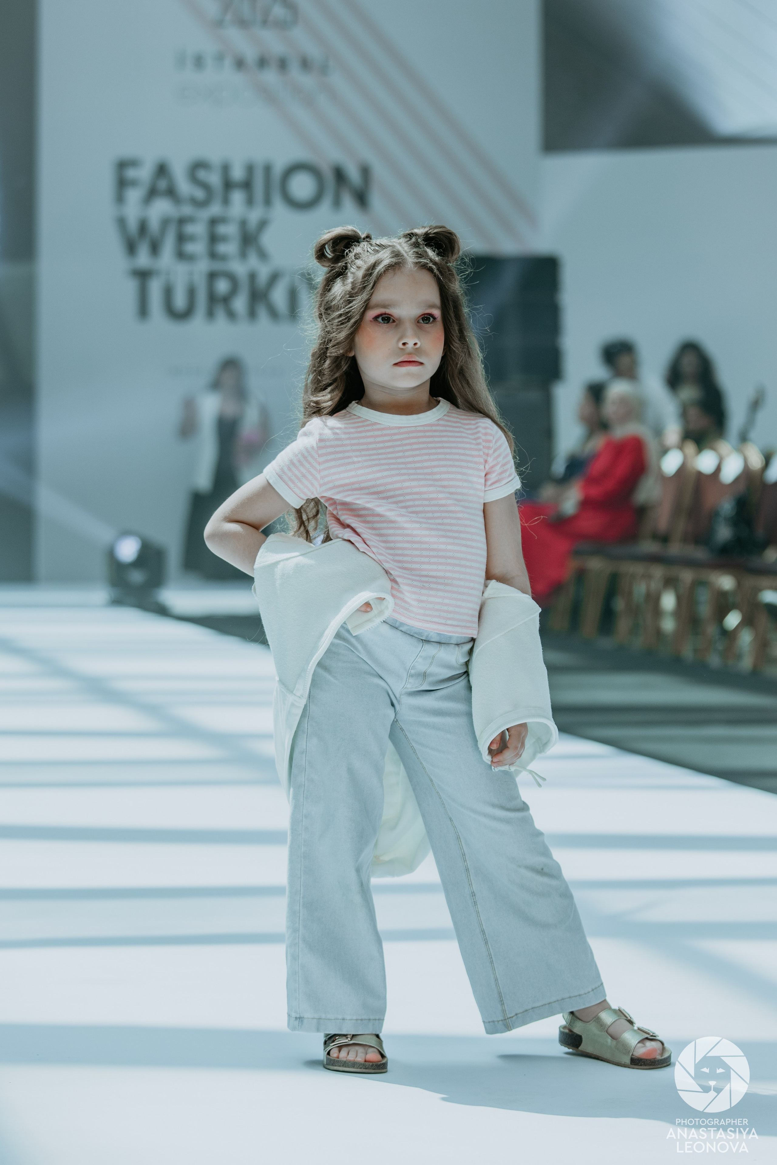 Fashion Week Türkiye [spring, 2025]. Anastasia Leonowa