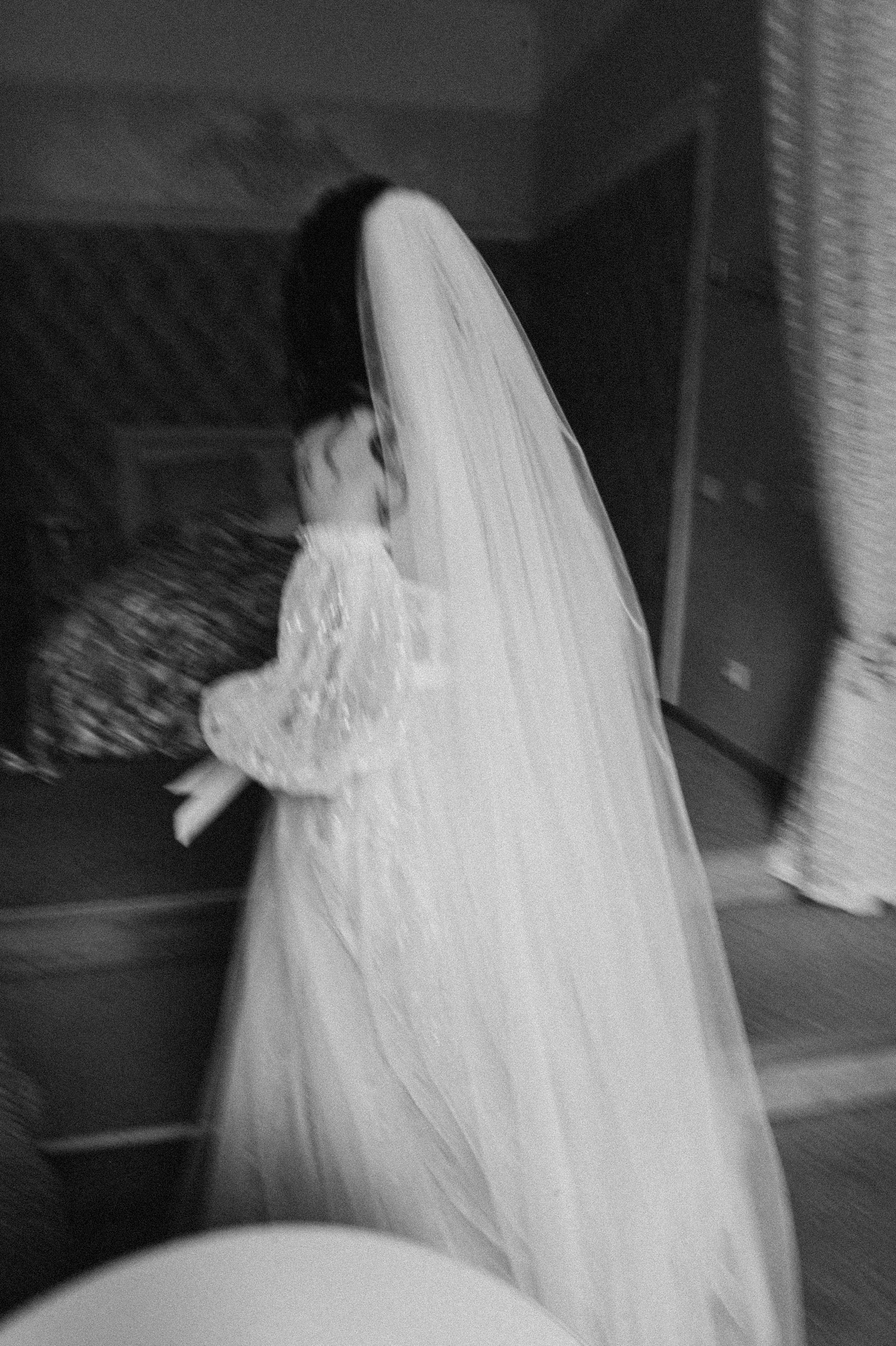 Свадебные фотографии. Фотограф в Барнауле Дарья Бутурлакина. Люби.Цени.Касайся