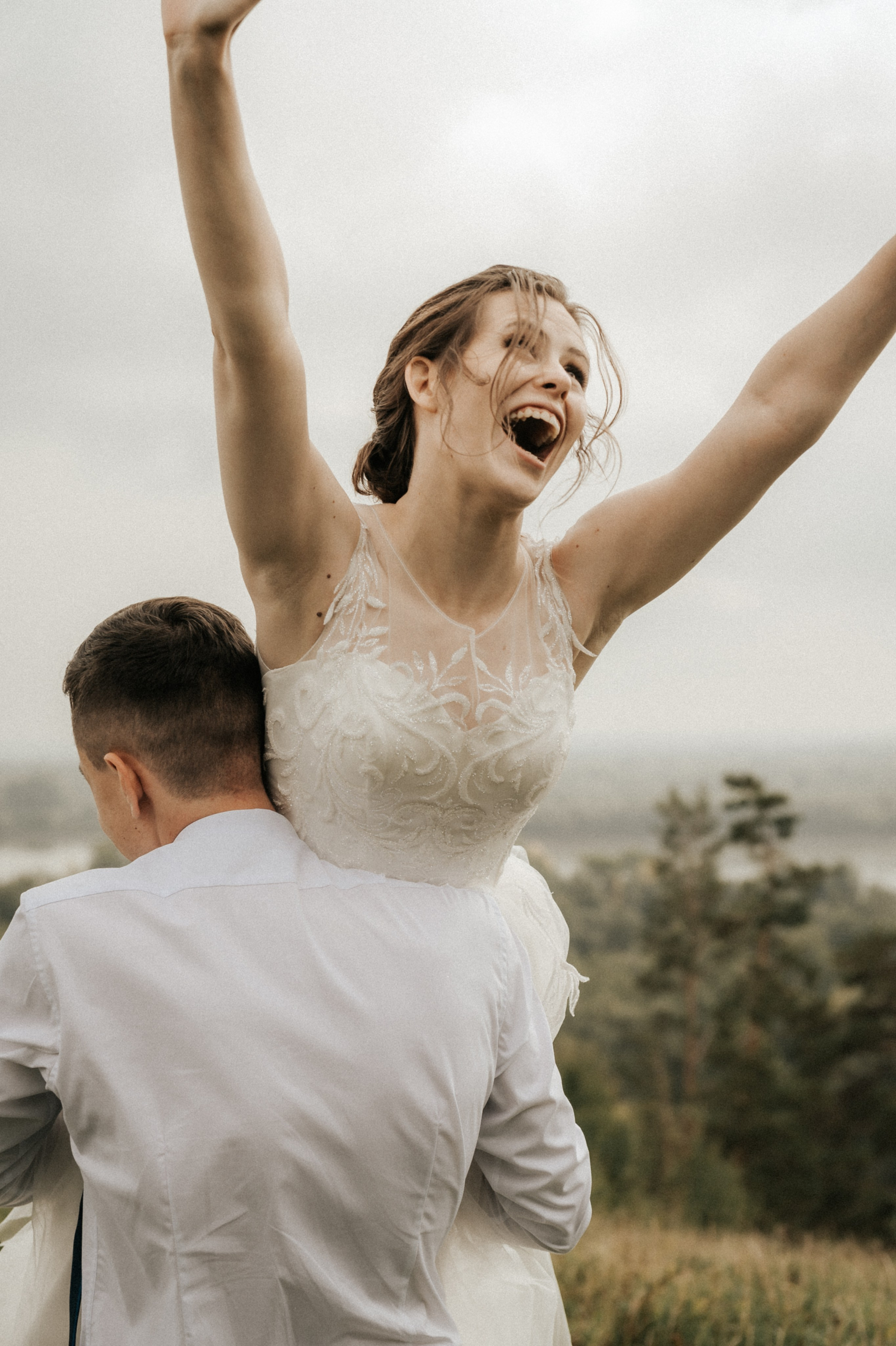 Свадебные фотографии. Фотограф в Барнауле Дарья Бутурлакина. Люби.Цени.Касайся