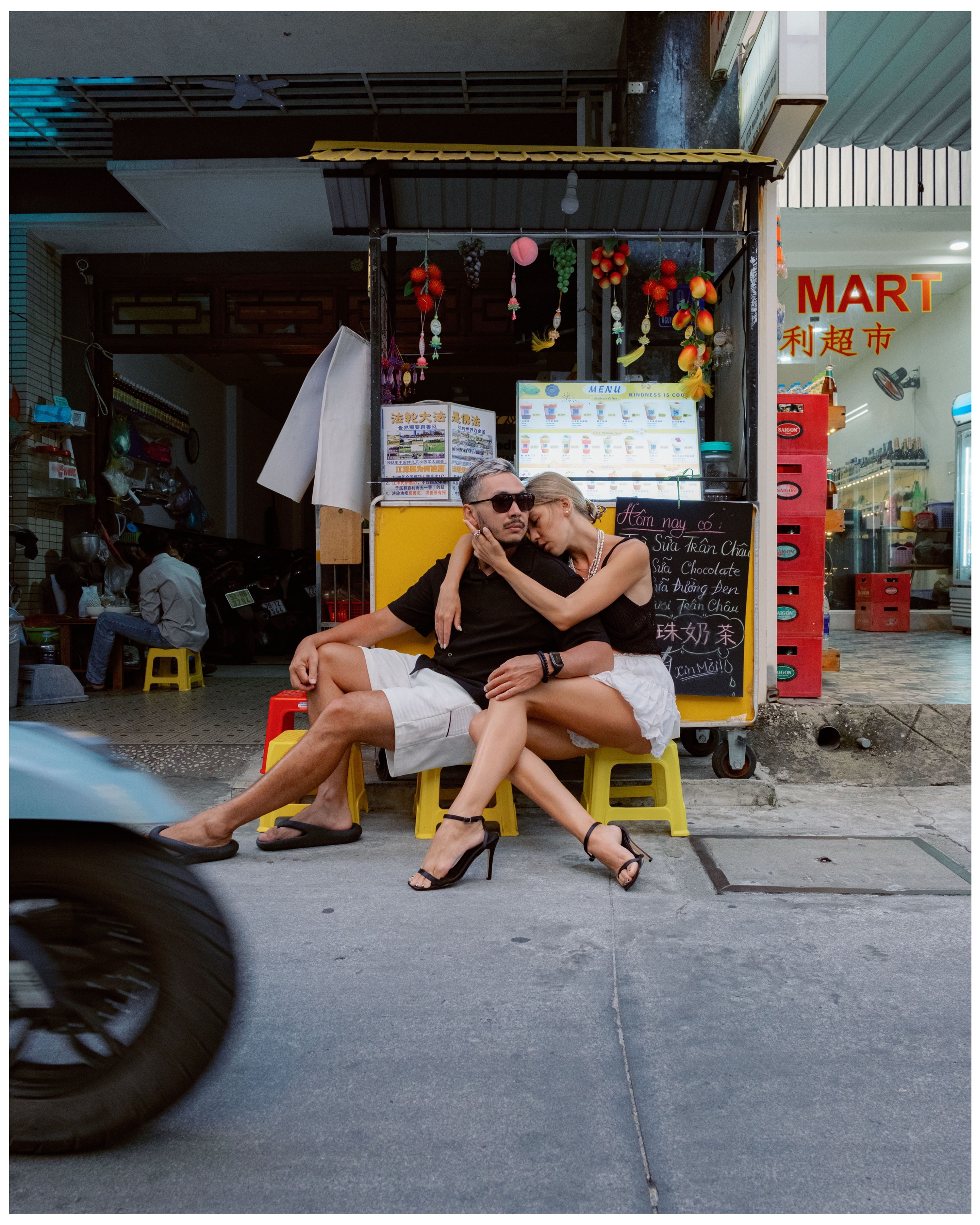 Rasilya and Ildar. An hour before sunset. Portrait photographer Nha Trang | Julia Meshanina