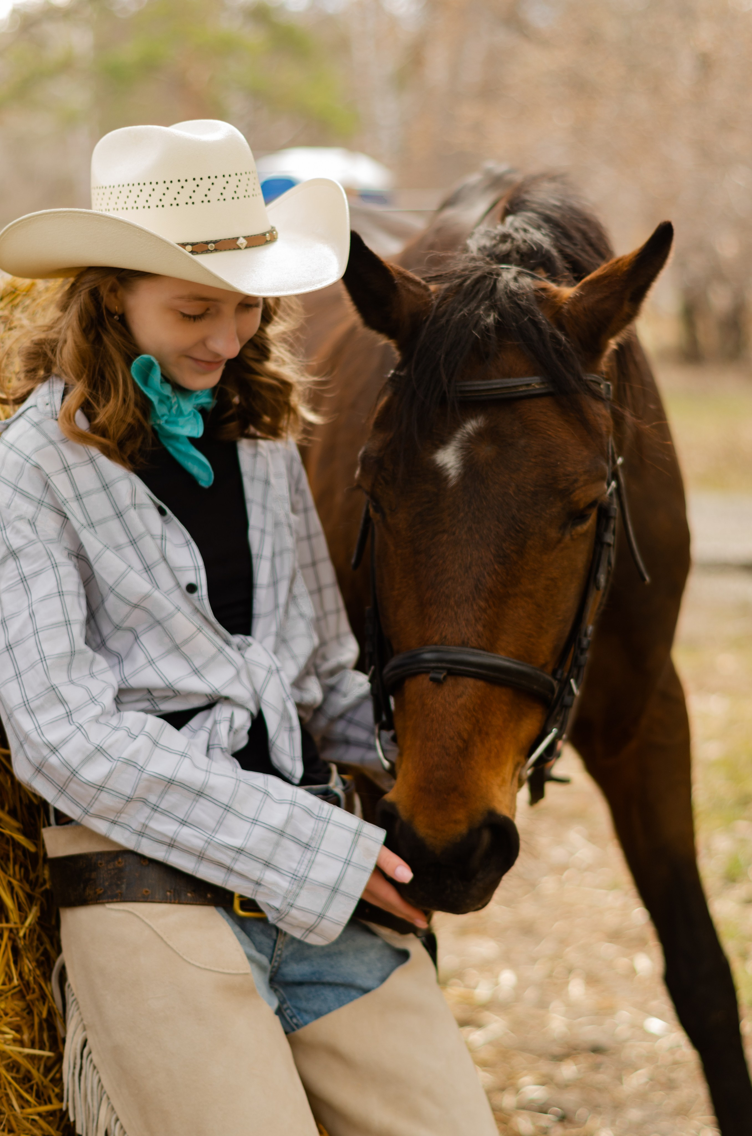 Ковбойская девчонка. Фотограф Марина Доглядная Челябинск фотосессии с лошадьми, мотоциклами
