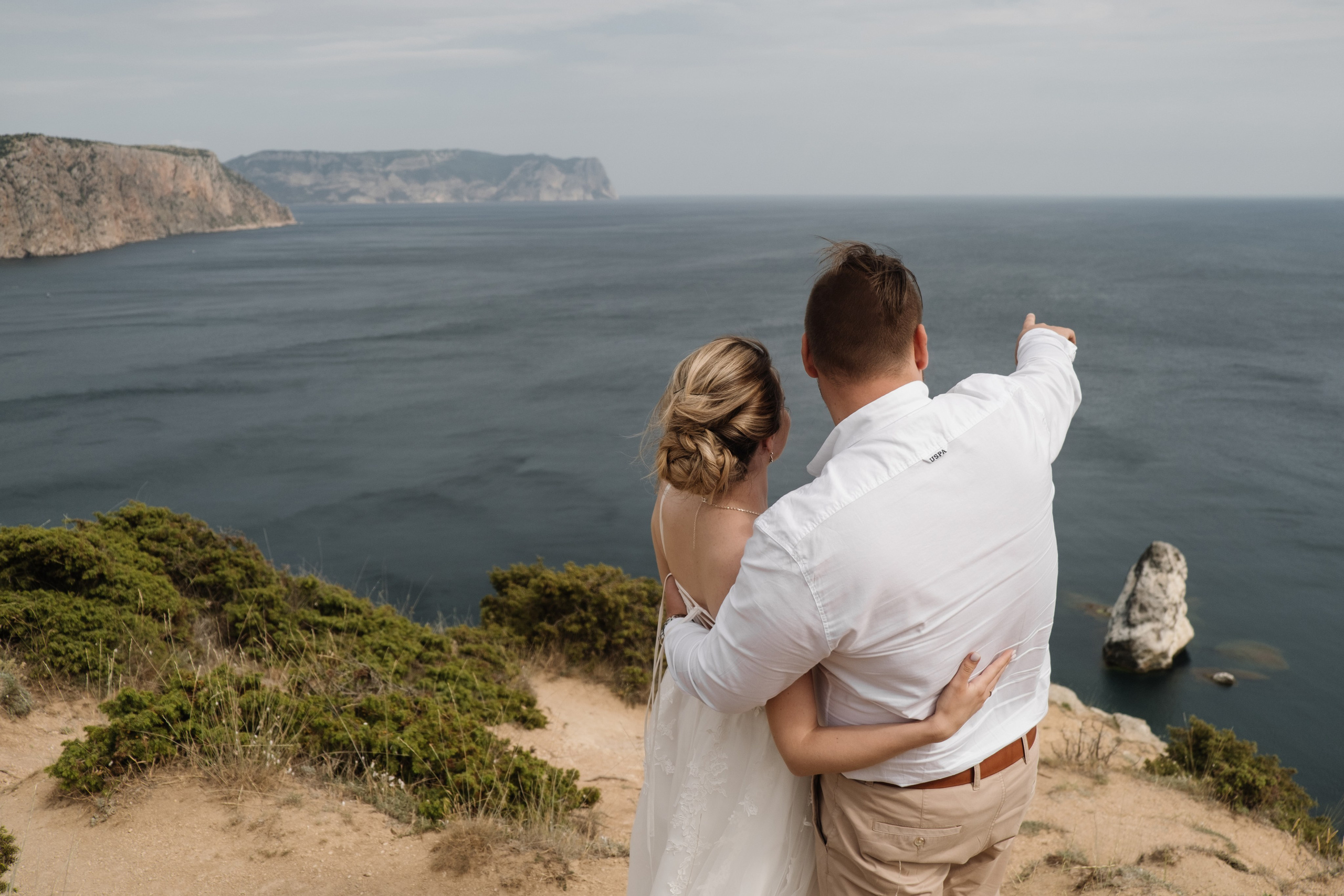 А+А (ЗАГС, Херсонес, Фиолент). Профессиональная фотосъемка в Крыму. Натуральные эмоции и живые кадры. Забронируйте дату прямо сейчас!