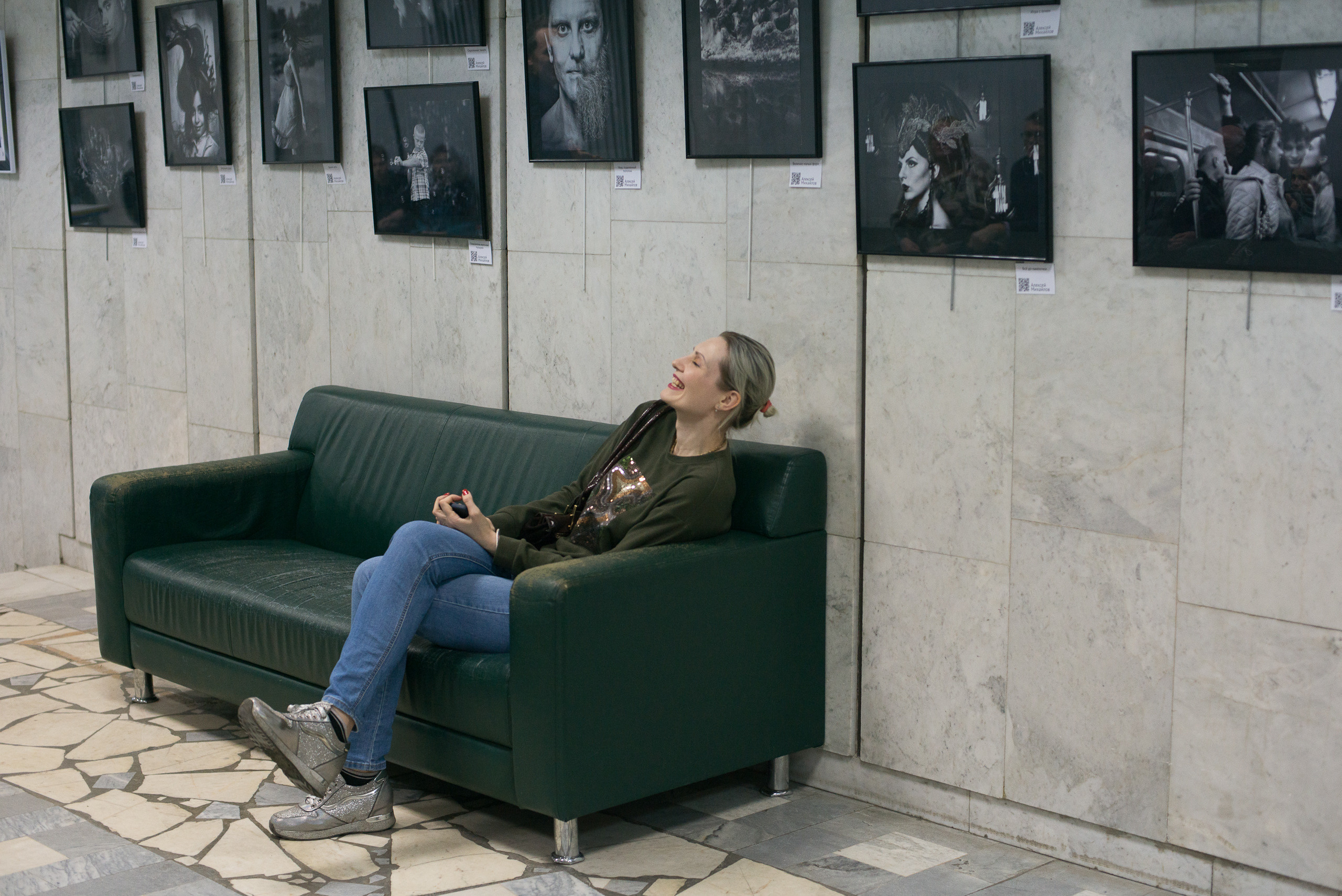 Вернисаж персональной фотовыставки Алексея Михайлова «В поисках смысла ". Портретный фотограф в Москве Алексей Михайлов