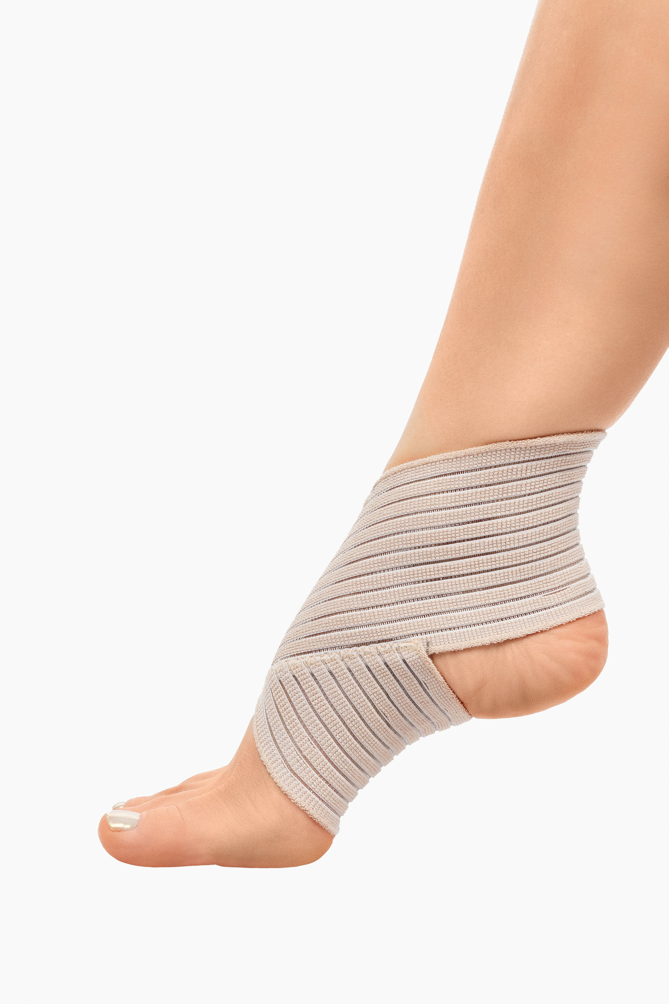 Студийная фотосъёмка одежды и аксессуаров. Фото для каталога, сайта, интернет-магазина и маркетплейсов. Фотограф Сергей Пушкин в Санкт-Петербурге. Профессиональная студийная фотосессия. Ортопедические товары, одежда, нижнее бельё. 