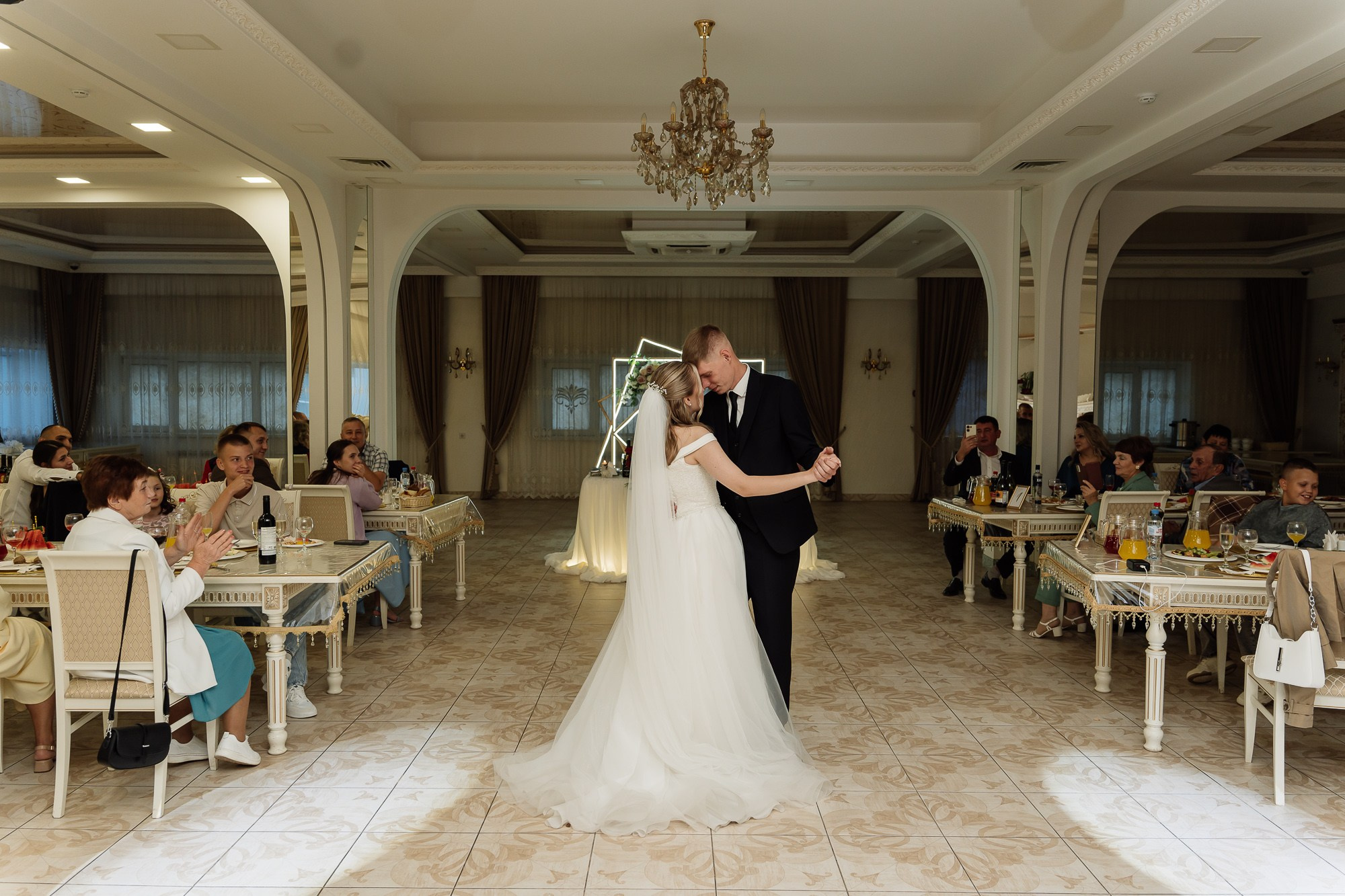 Лиза и Вадим. Фотограф в Красноярске. Юлия Чаушанская