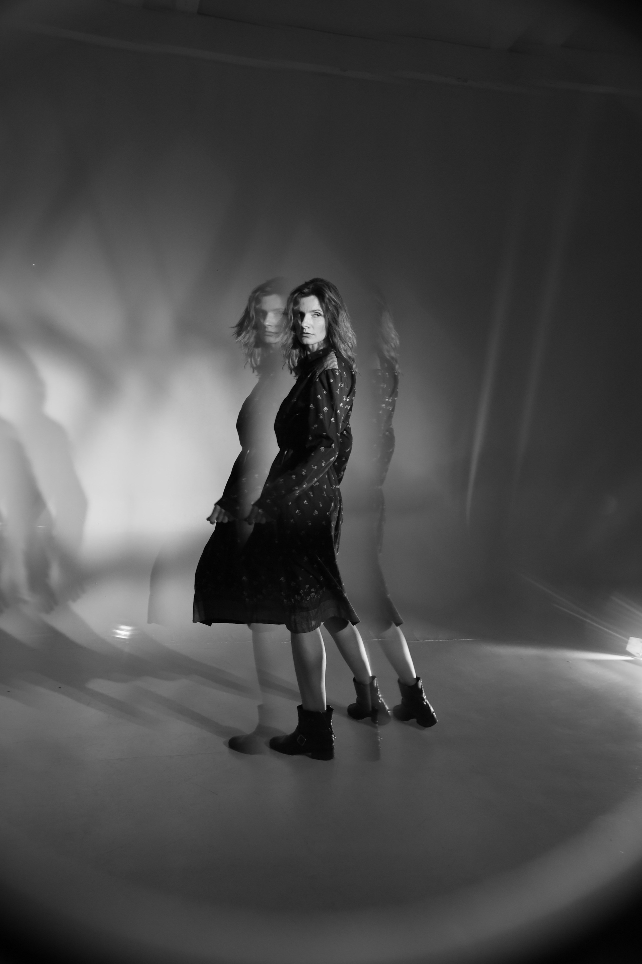 Клаудиа Бочар, актриса. Екатерина Гринева — портретный фотограф