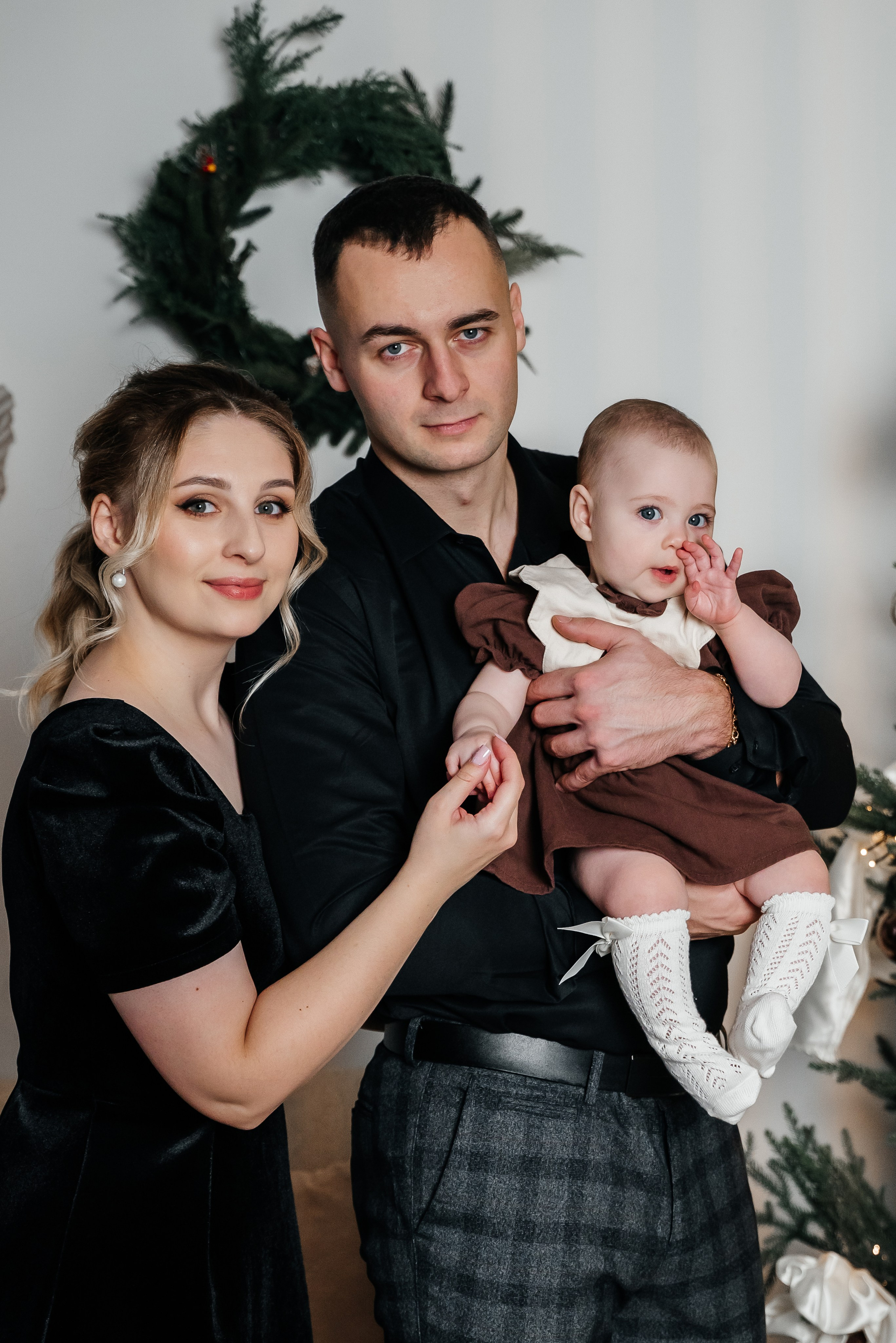 Мама, папа и маленькая принцесса (студия Молоко, зал Милена). Фотограф в Дзержинске Наташа Баева