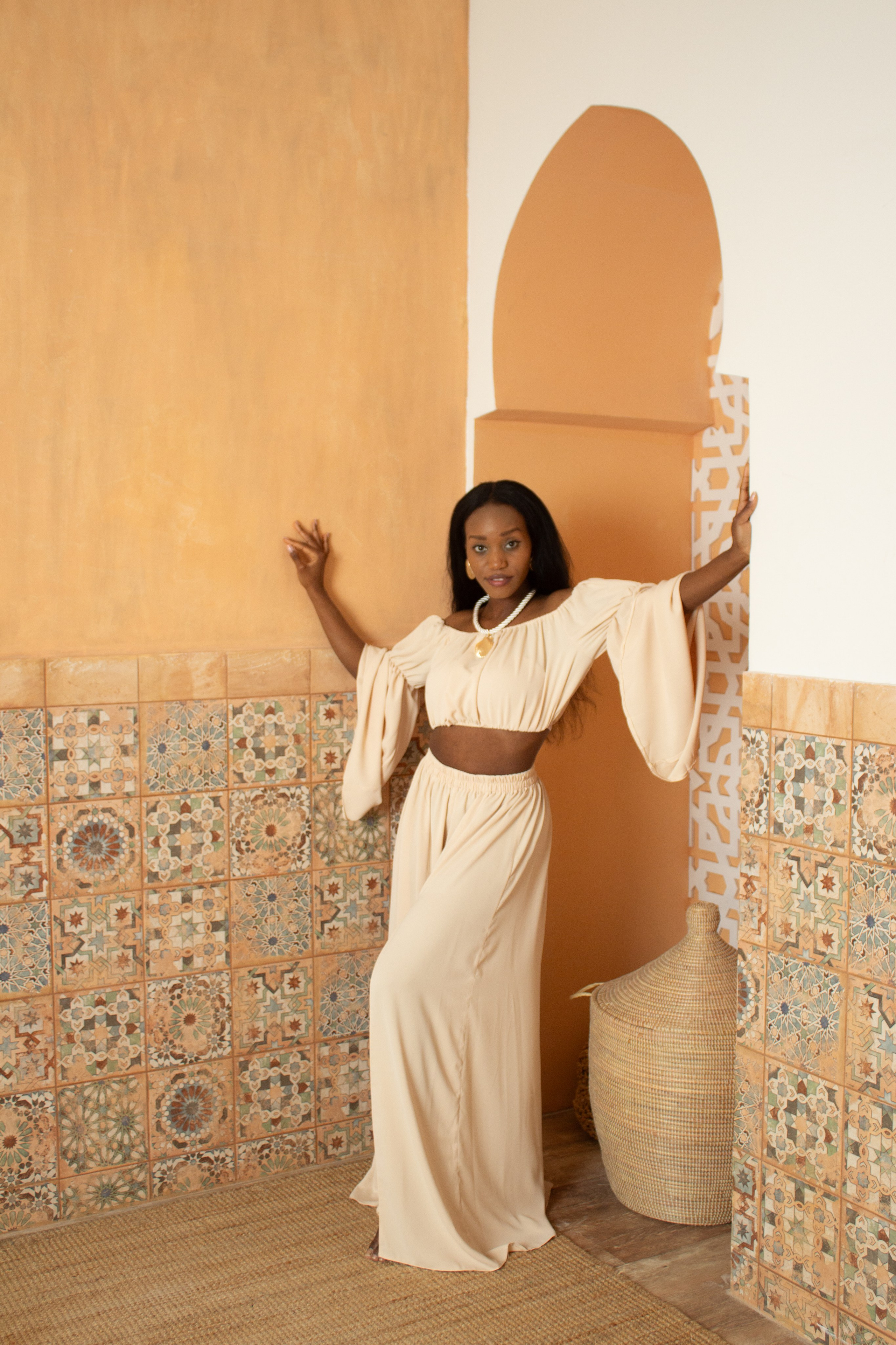 African style portrait, Morocco, studio photos, woman portrait, портрет девушки в фотостудии, студийная съемка, фотограф Соня с Земли, студийная фотосессия в Москве, женский портрет, портрет в студии с мягким светом, профессиональная студийная съемка, Марокко, африканский стиль, этно, этнический, этническая, бохо, ethno, ethnic, boho, Африка, Africa, professional studio photoshoot