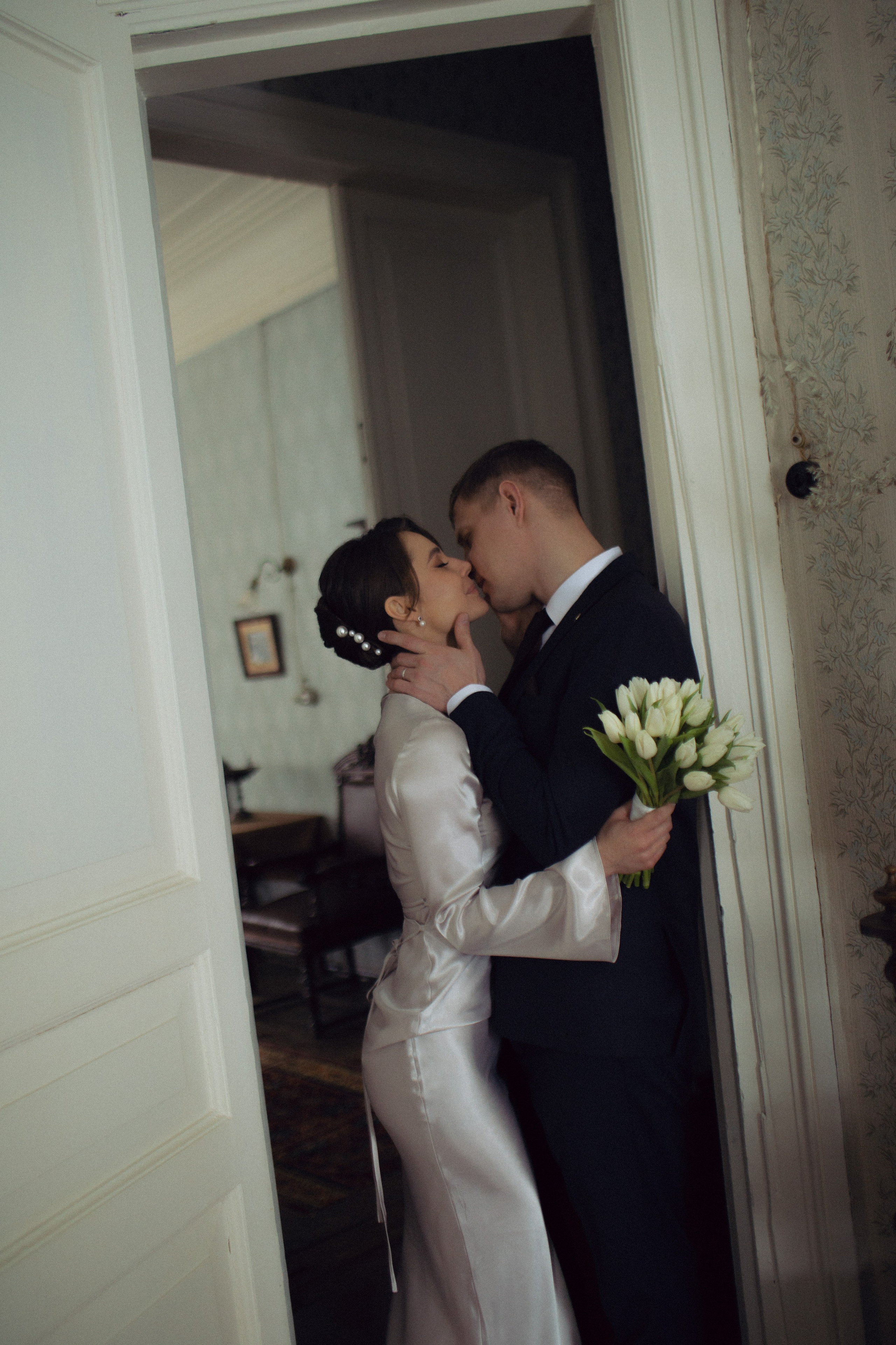 Арина и Антон, дом-музей и семейный ужин. Фотограф любви в городе Казань