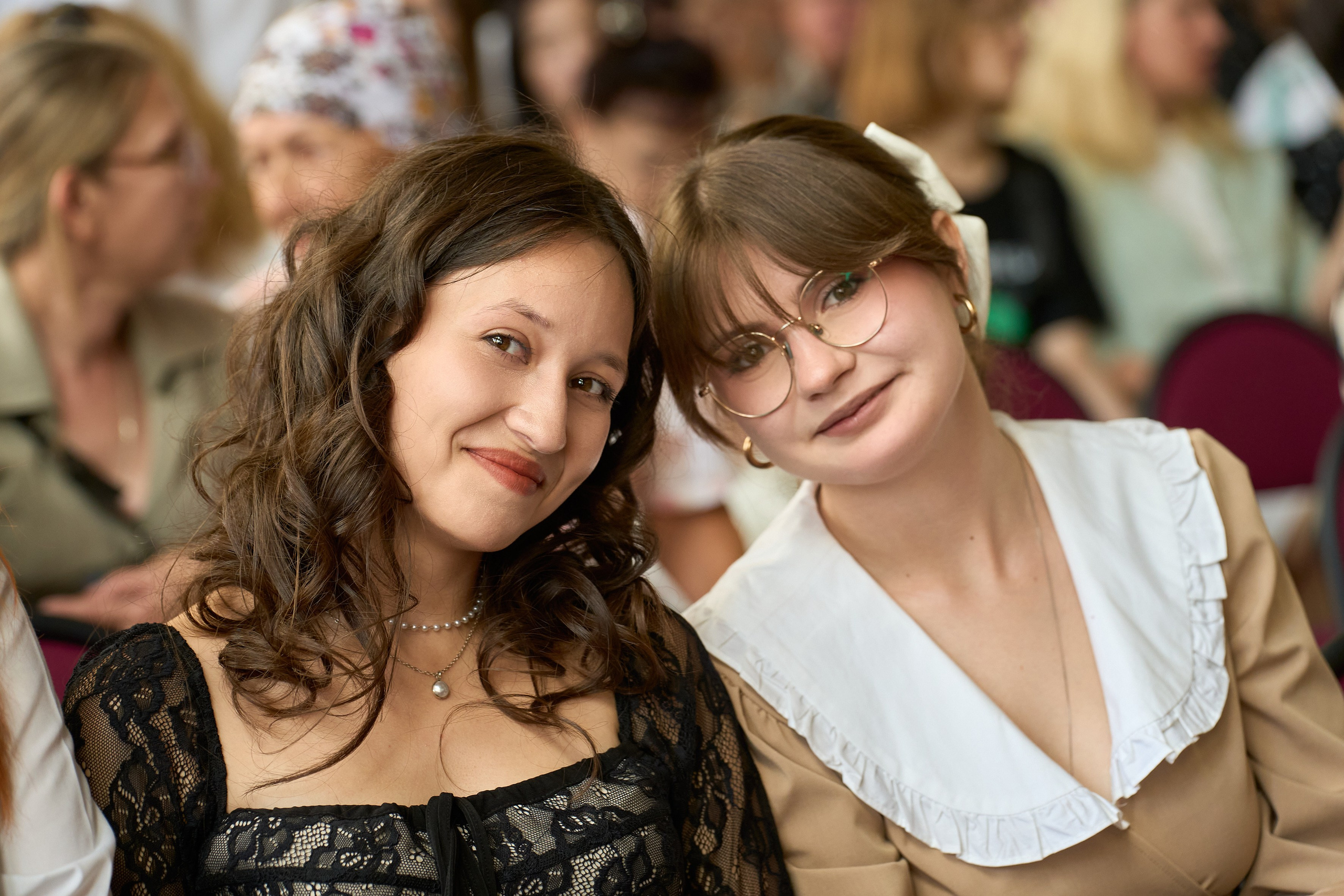 Вручение аттестатов 11 класс. Репортажный и портретный фотограф в Томске Ларионов Артём