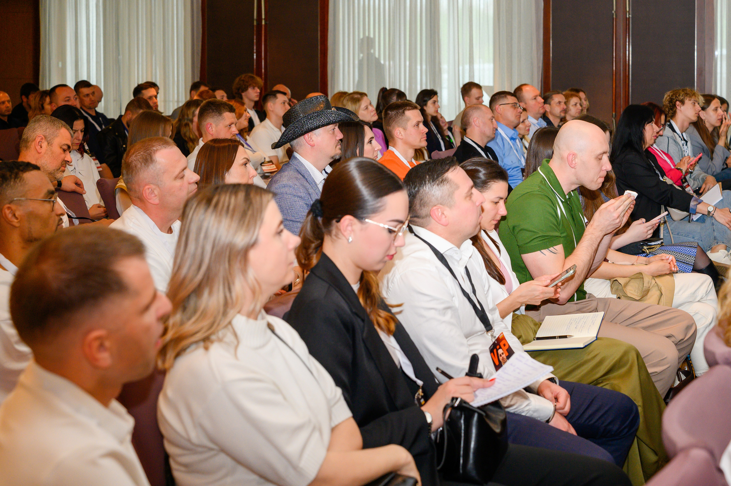 Репортажная съемка с открытия магазина. Фотоуслуги, услуги фотографа, фотографирование важных событий