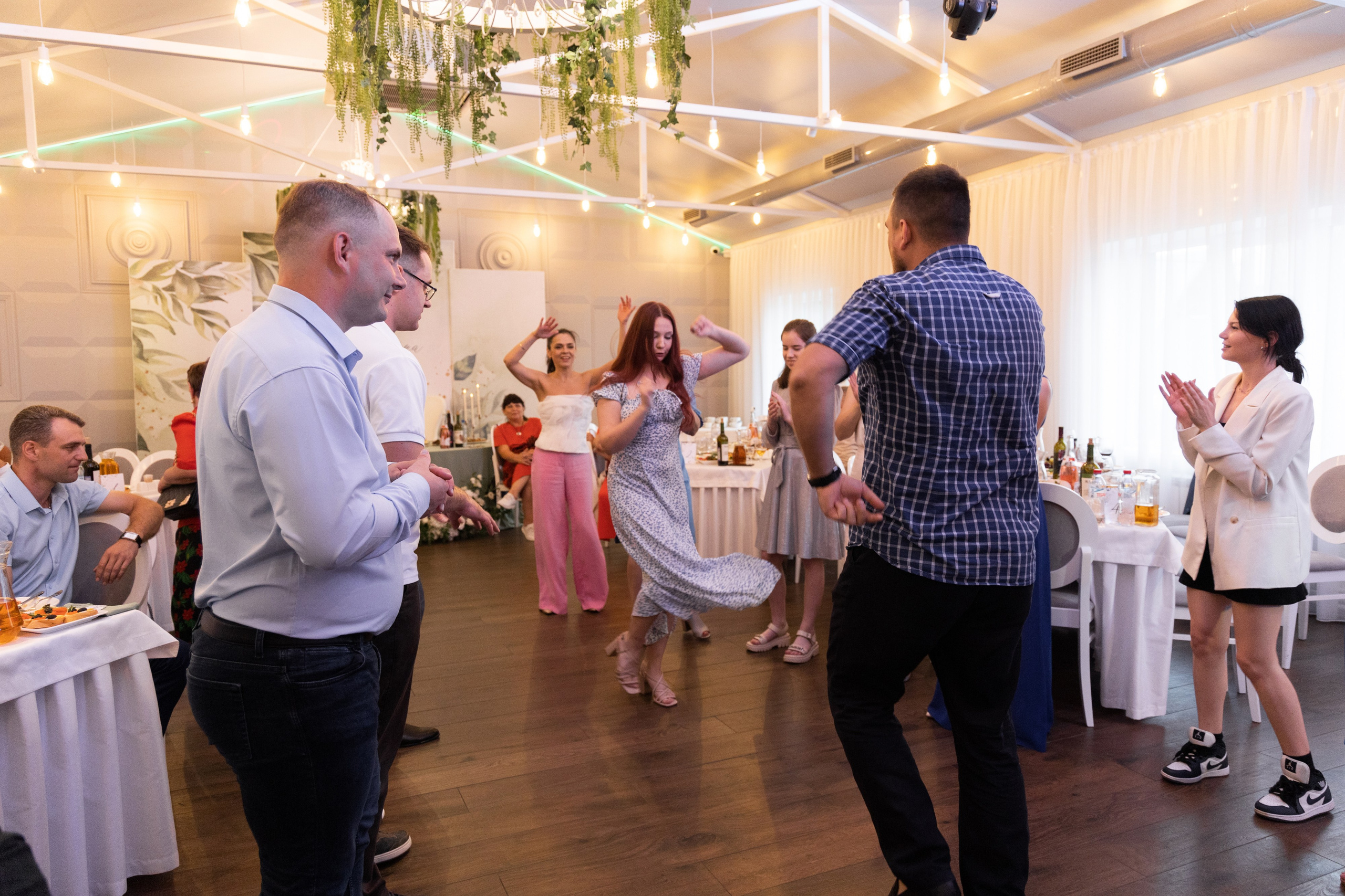 Алёна и Денис (полный день). Фотограф в Барнауле Юлия Садвокасова