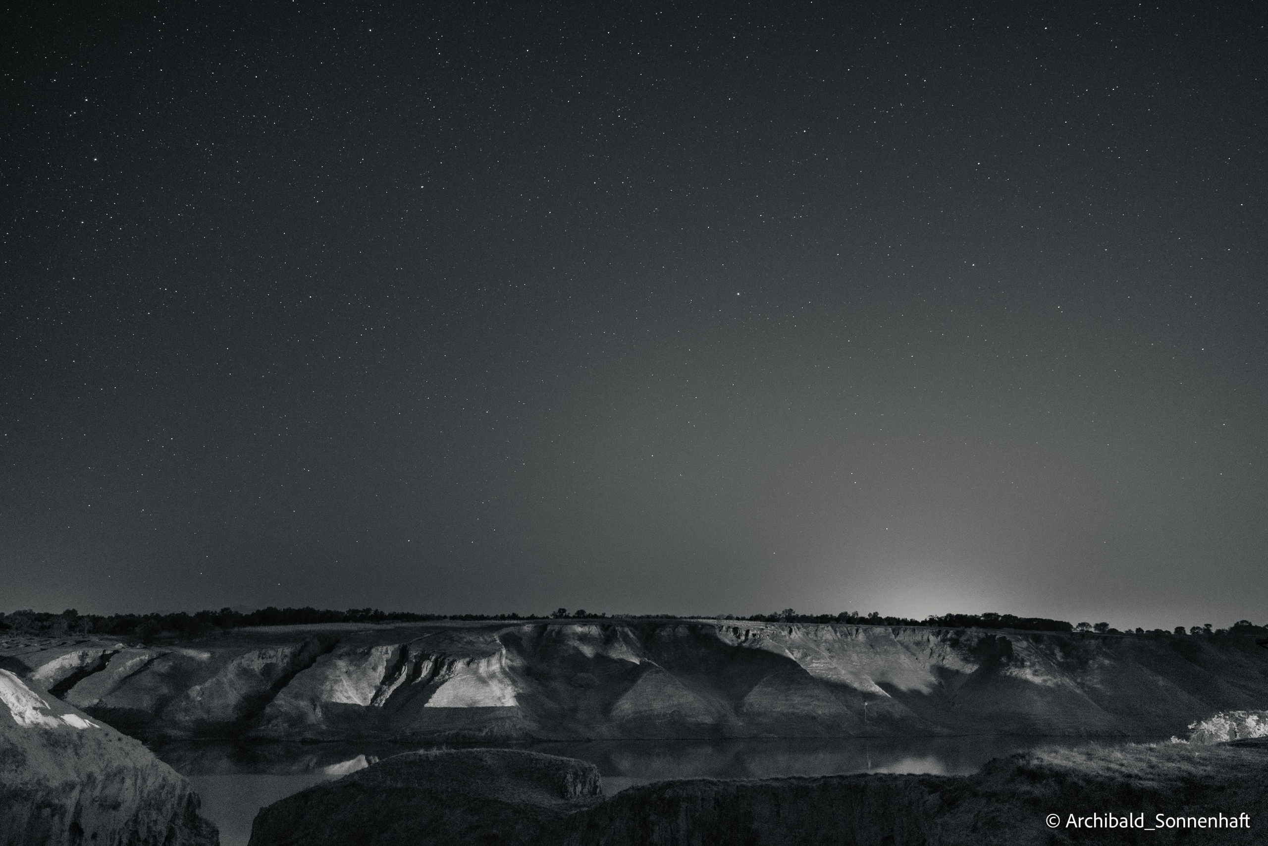Auto-trip to Datong, Camp. Photographer in Guangzhou, China. Archibald Sonnenhaft