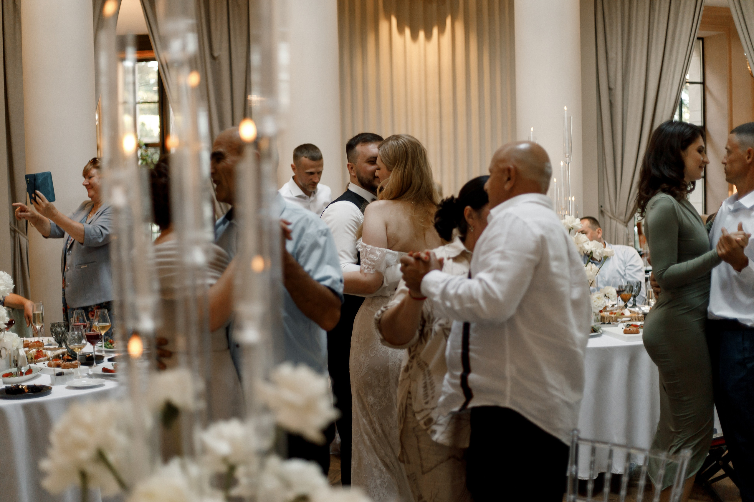 Артур и Елизавета. Бутик-отель «Pallasa». Фотограф Анна Лейман. Севастополь