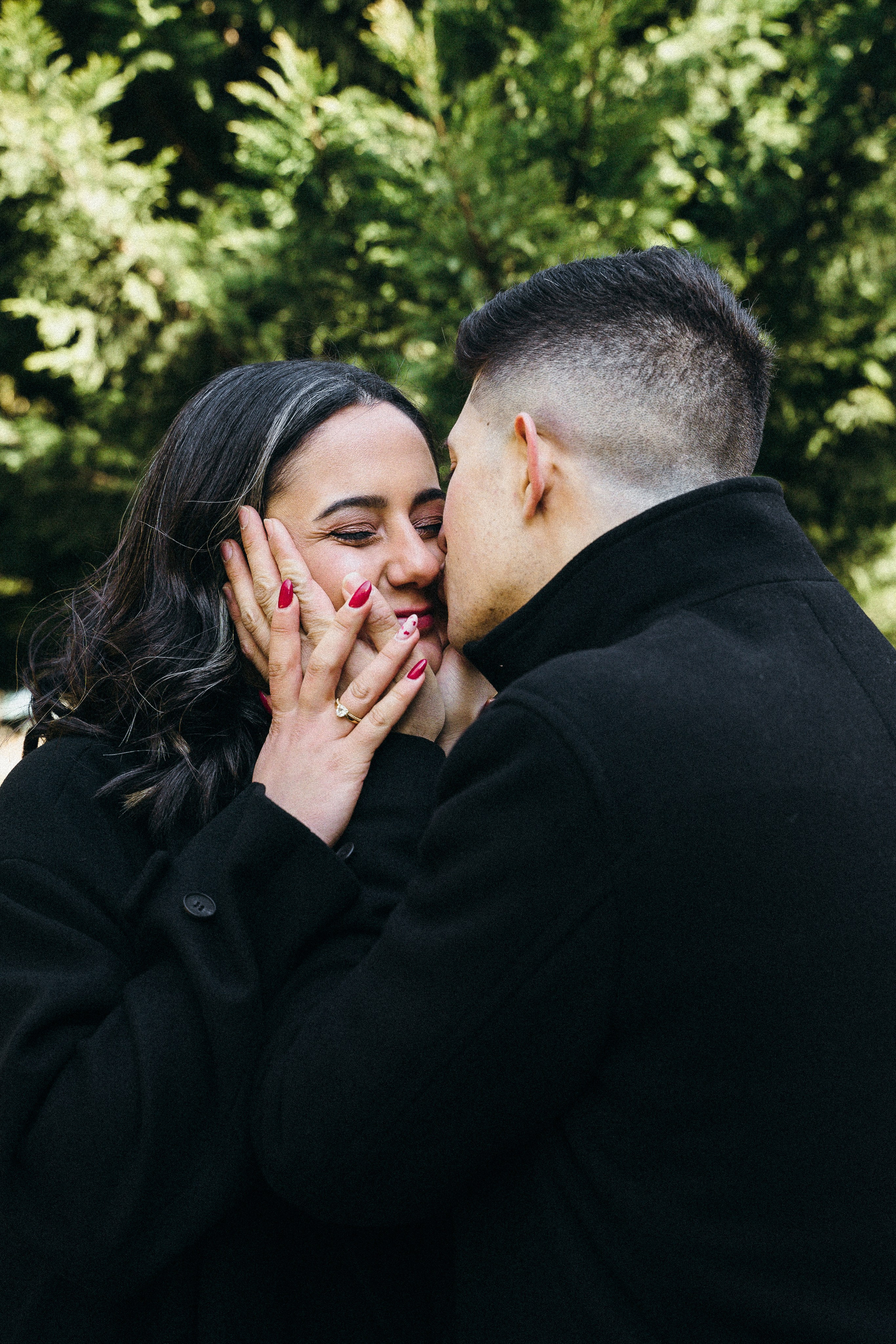 Девушка в красном