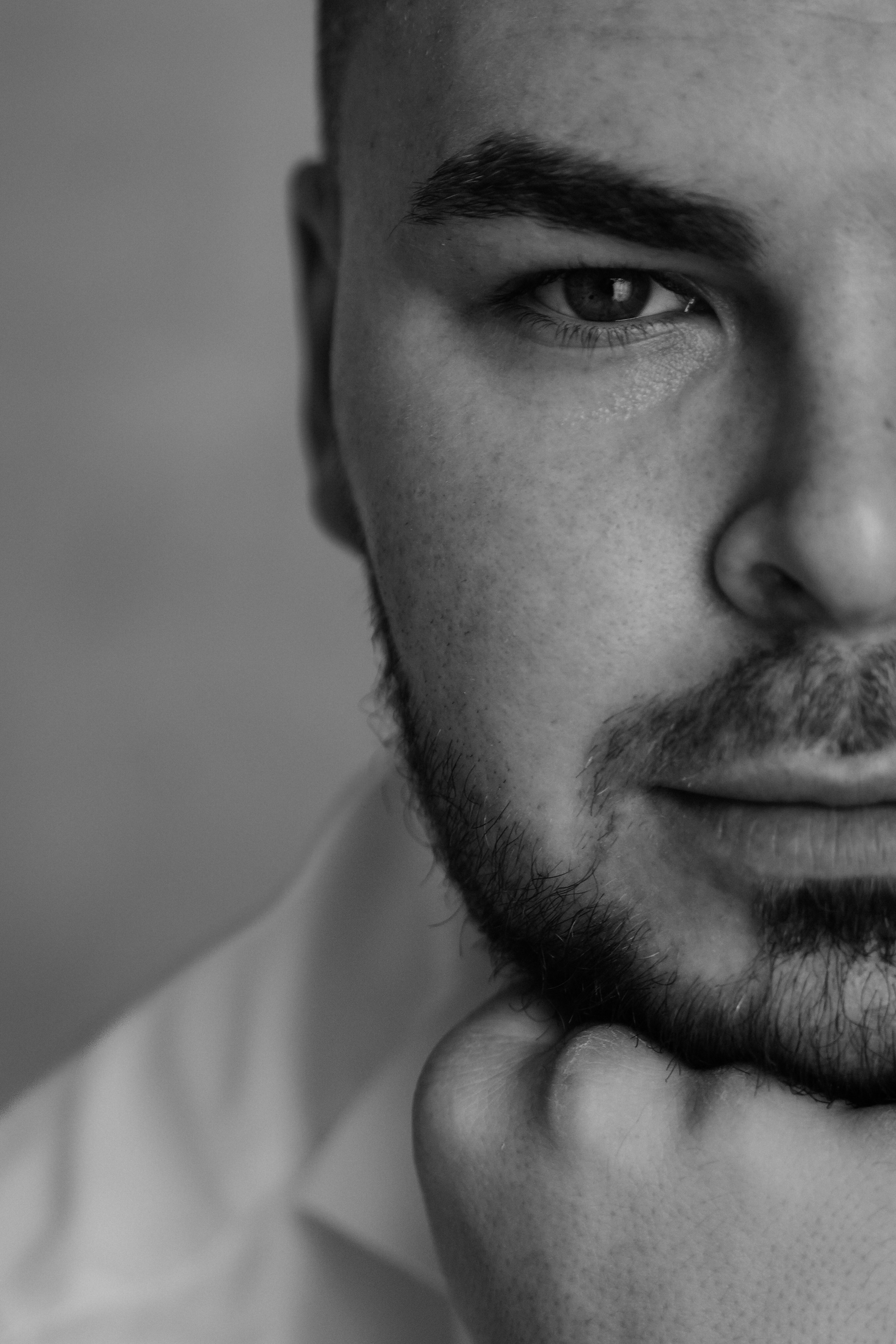 Astoria. VISUAL ARTIST · KRONGAUZ ANASTASIA