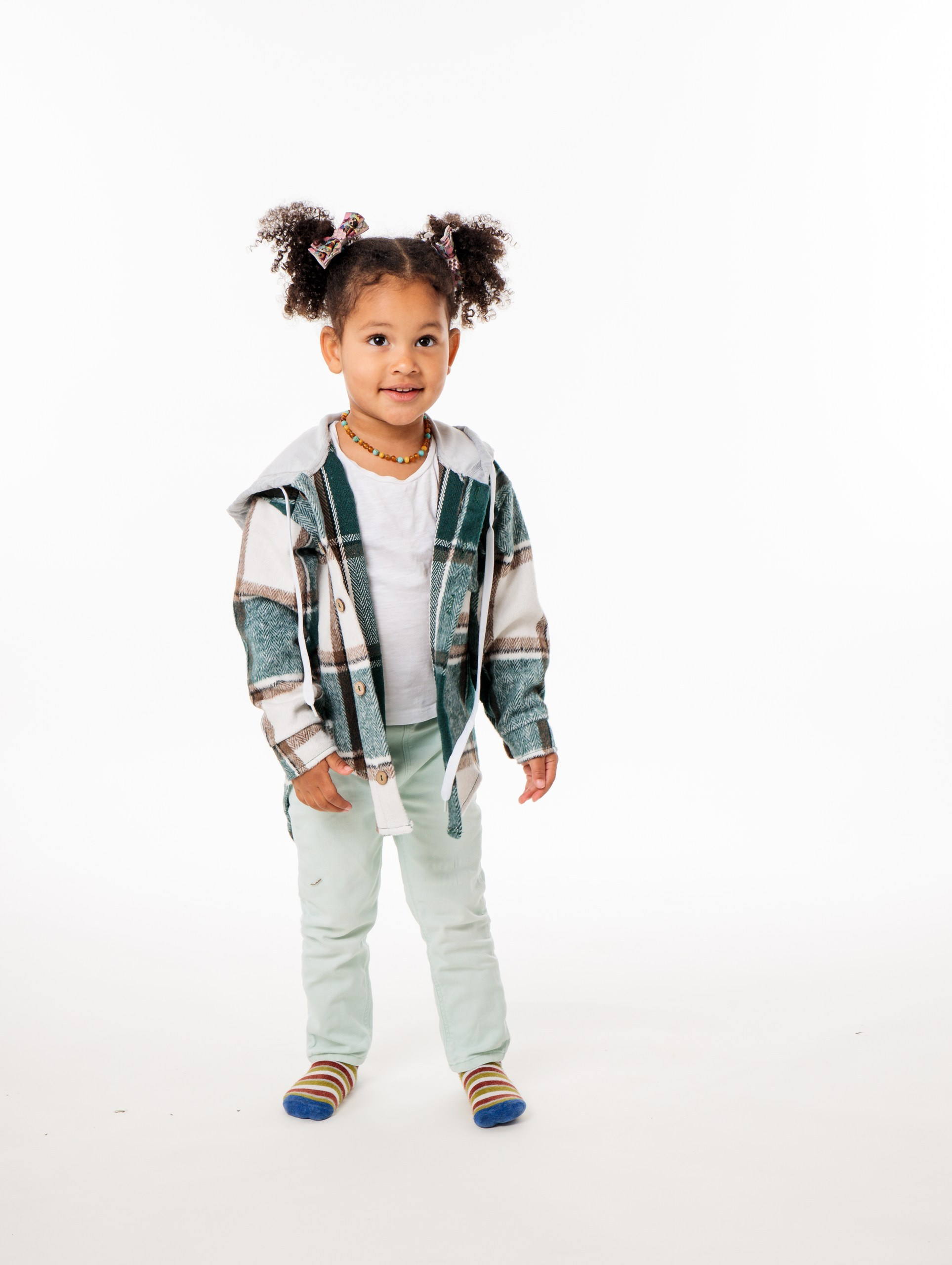 Предметная съемка и видеопродакшн одежды, сумок для маркетплейсов, сайтов, каталогов. Студия коммерческой съемки ХВОЯ