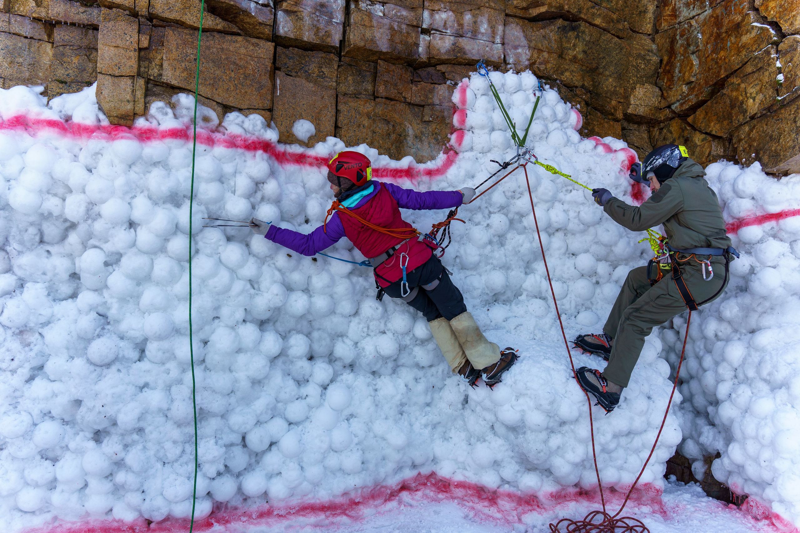 Ледовые связки 2025