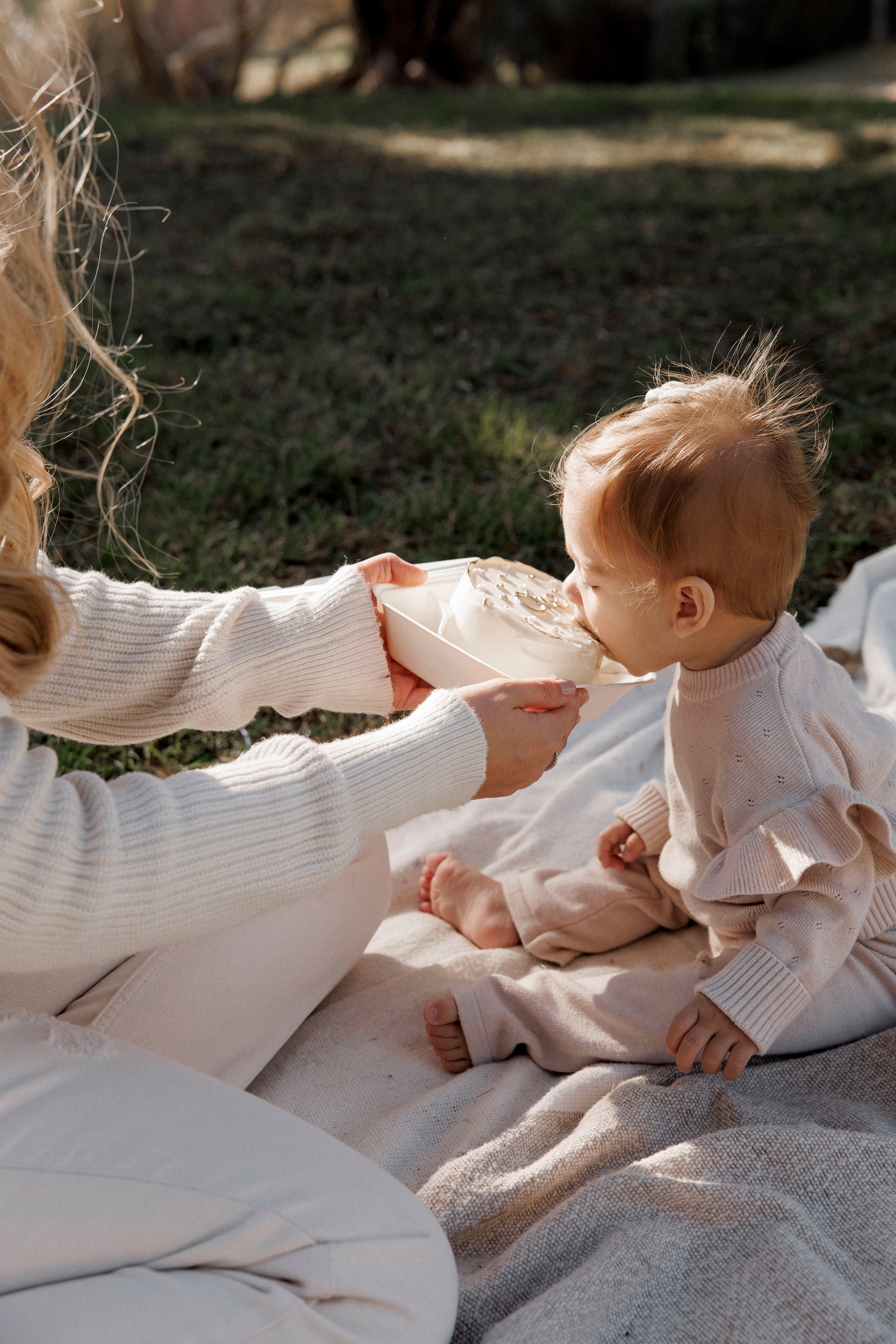 First year photoshoot inside the park (early morning). Главная