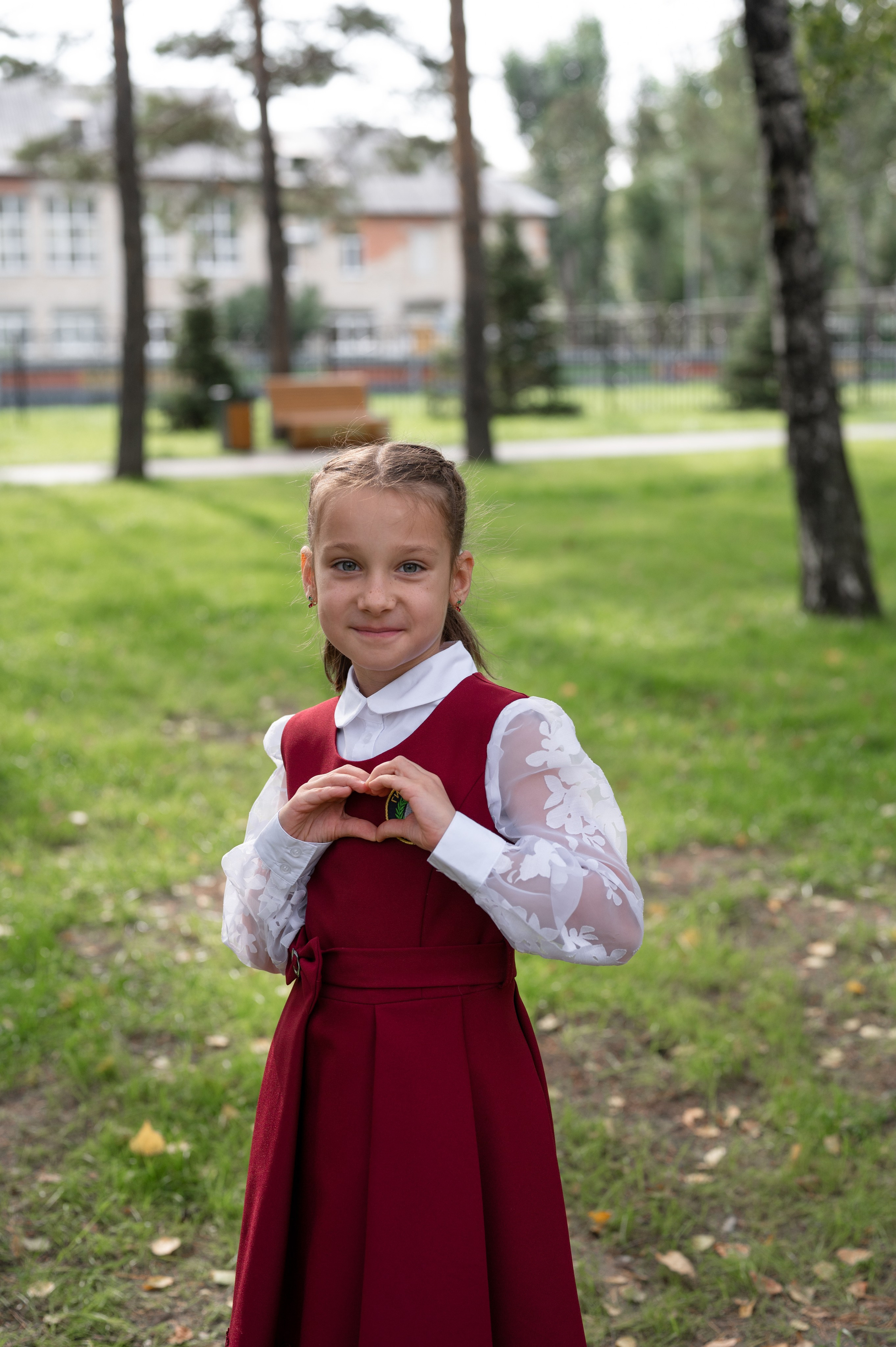 1 сентября 16 гимназия 2 класс (линейка + в классе+ на улице). Фотограф новорожденных, семейный детский в Тюмени Татьяна Морозова